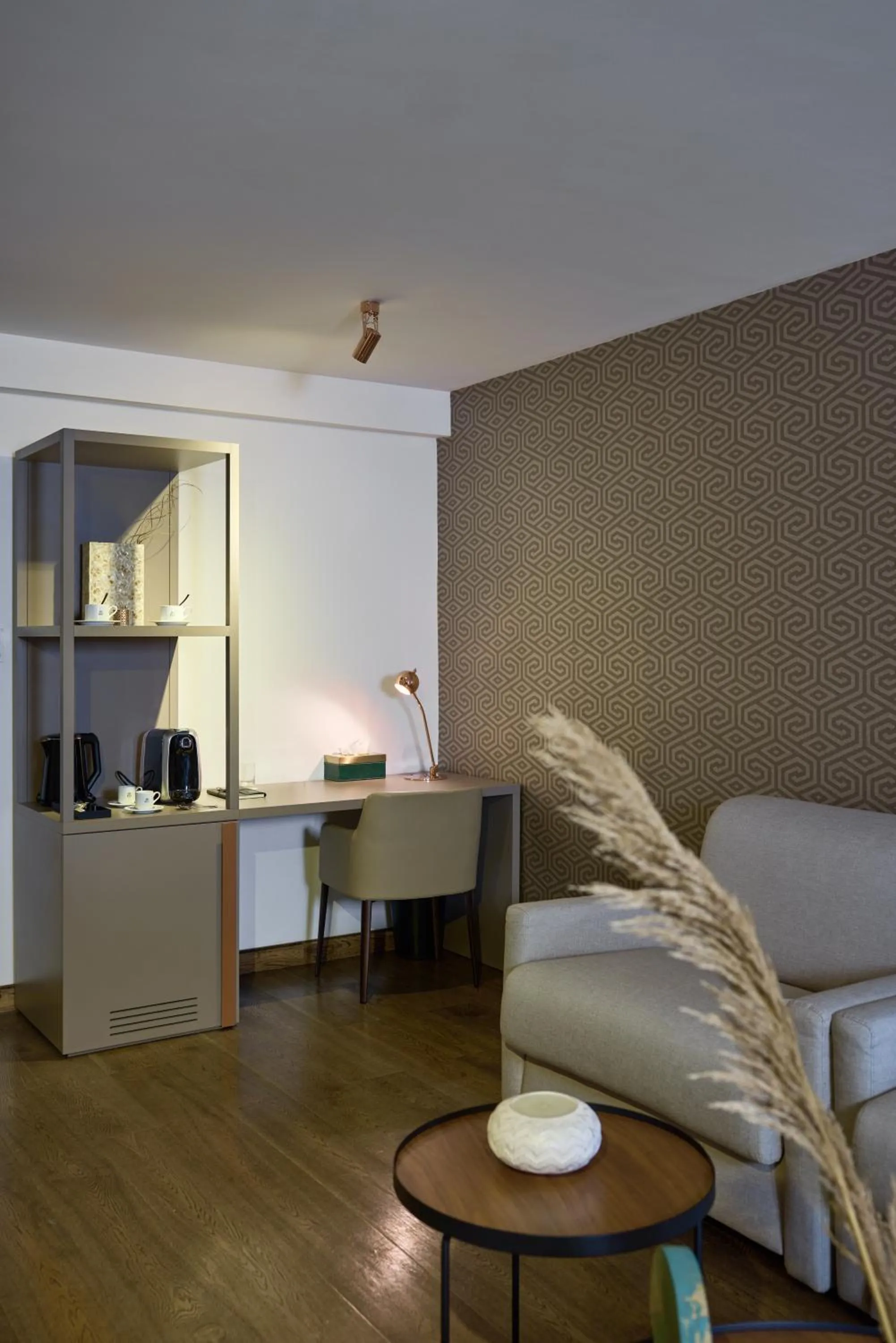 Coffee/tea facilities in Hôtel RALF