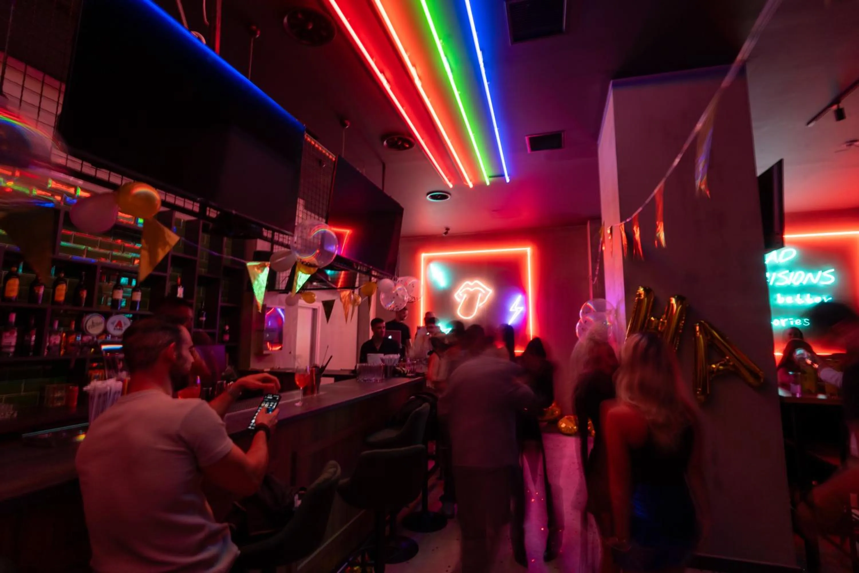 Nightclub / DJ in Athens Hawks Urban