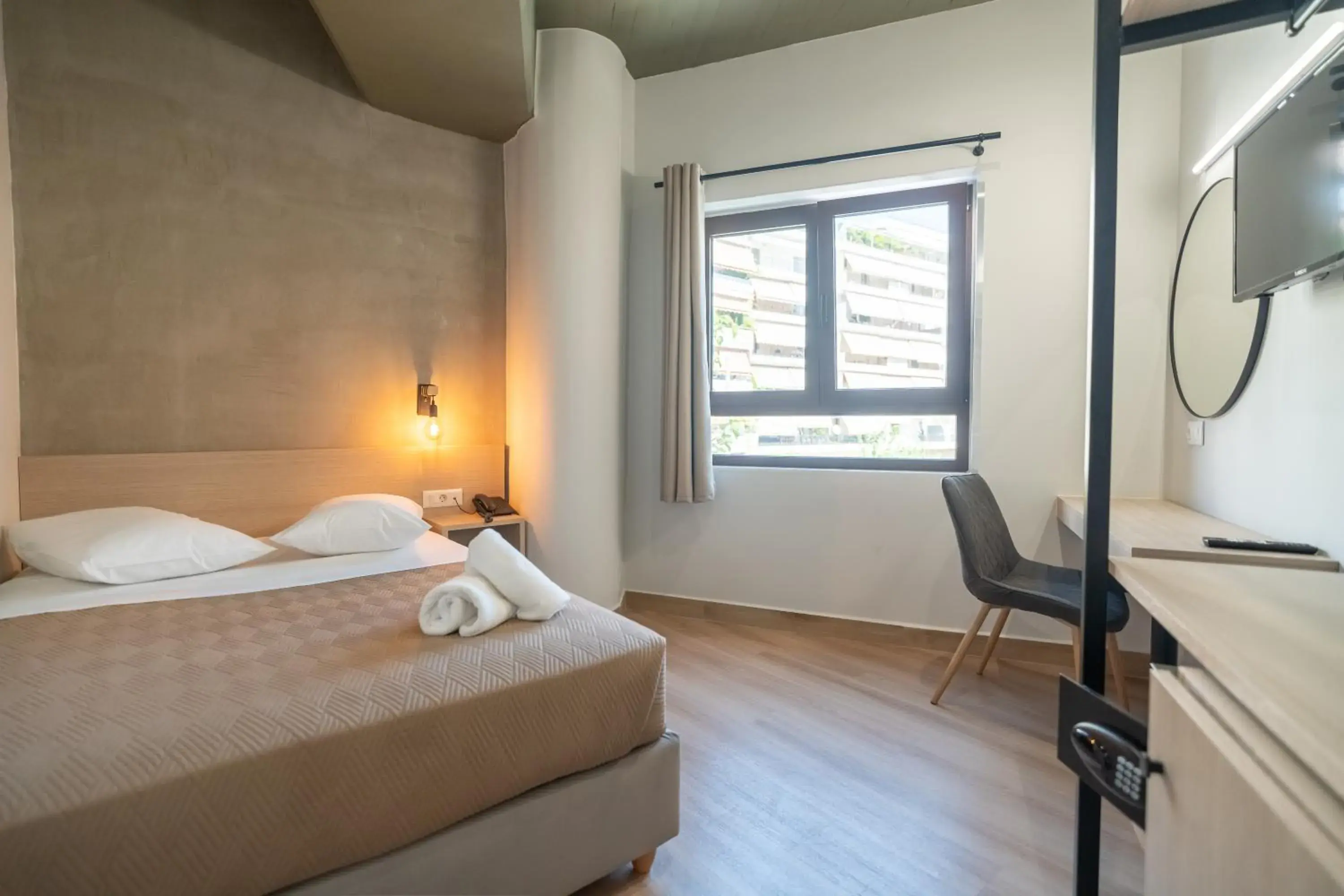 Double Room with Shared Bathroom in Athens Hawks Urban Double Room with Shared Bathroom in Athens Hawks Urban