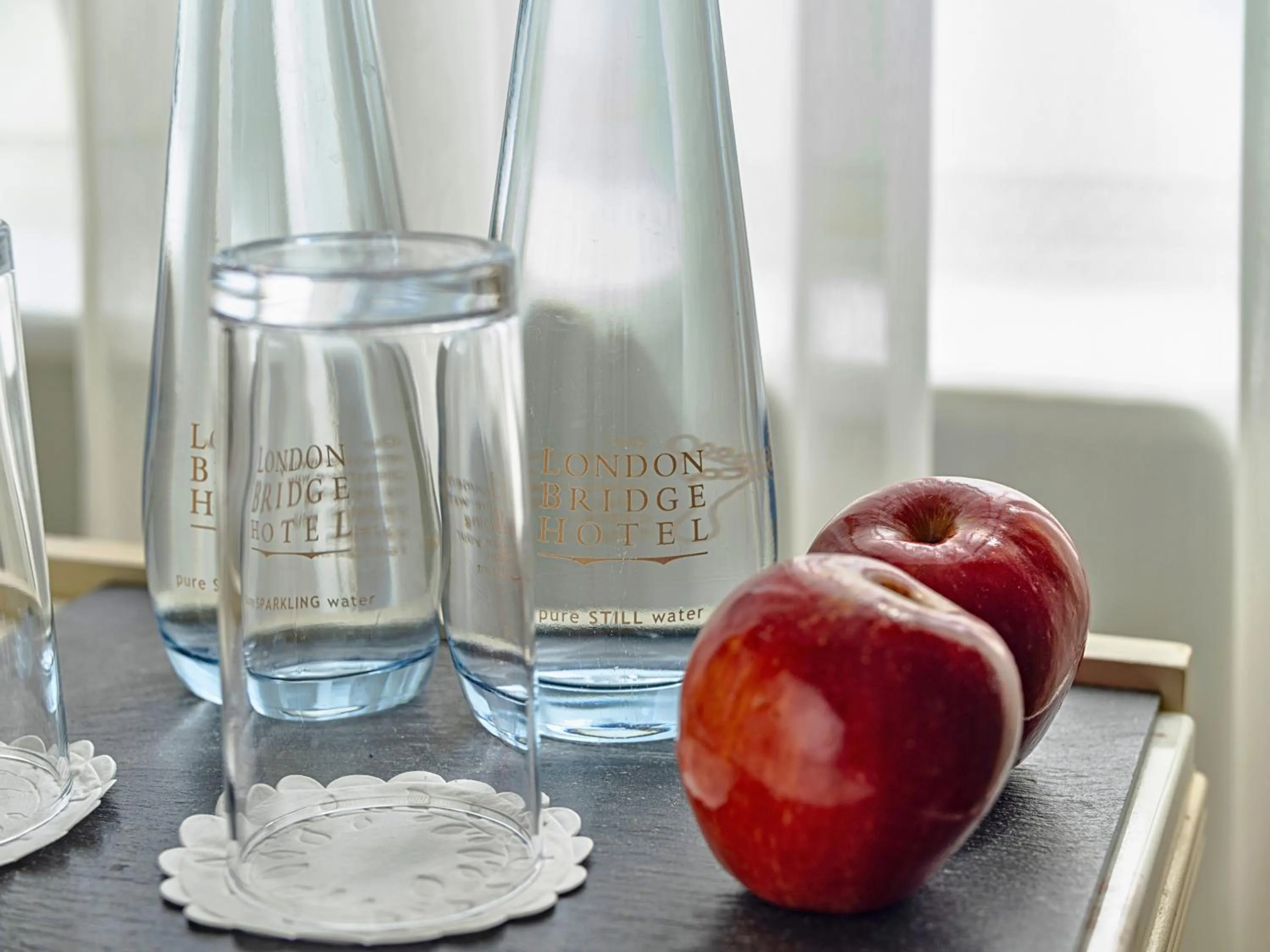 Decorative detail in London Bridge Hotel