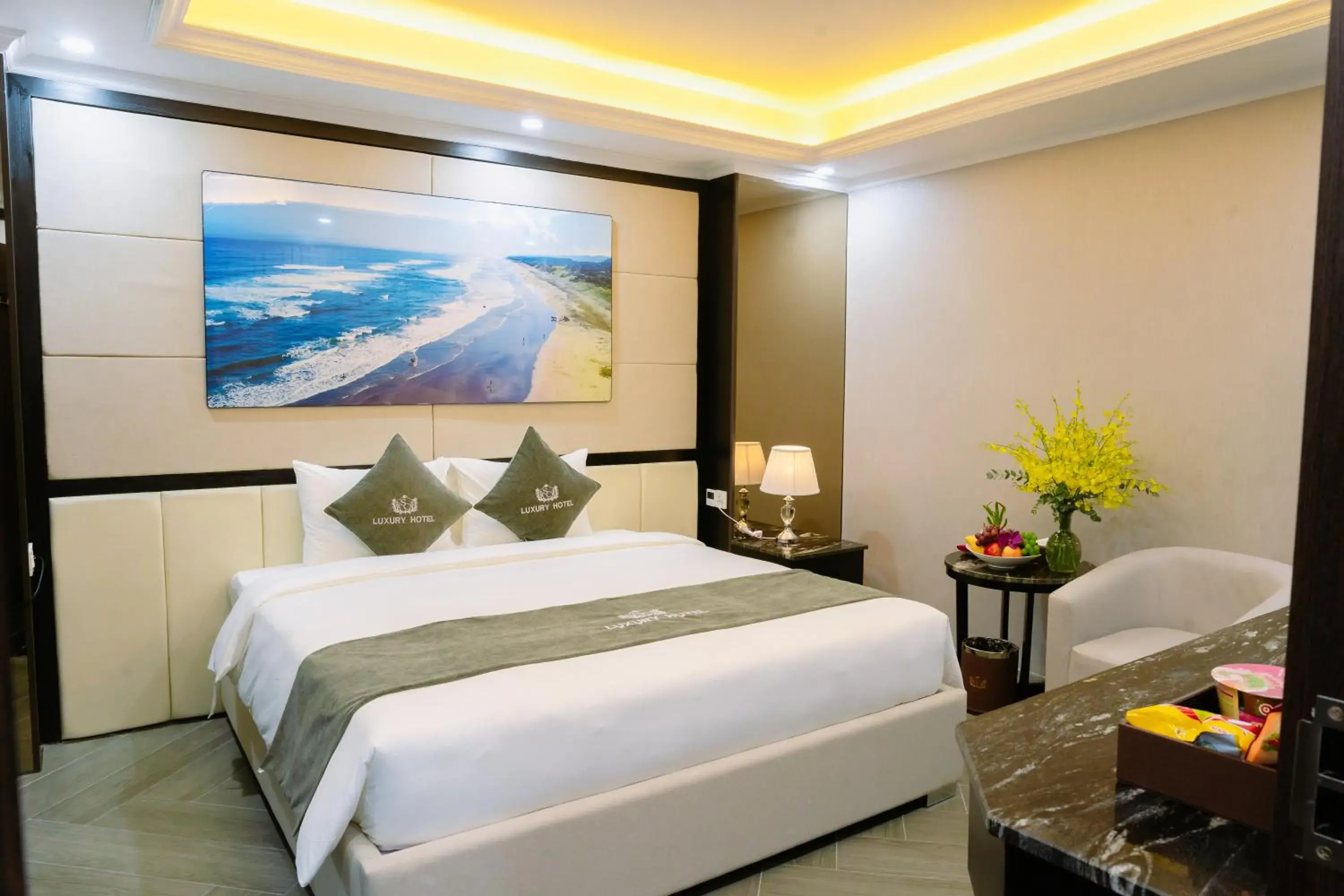 Queen Room - single occupancy in SC Luxury Hotel Queen Room - single occupancy in SC Luxury Hotel