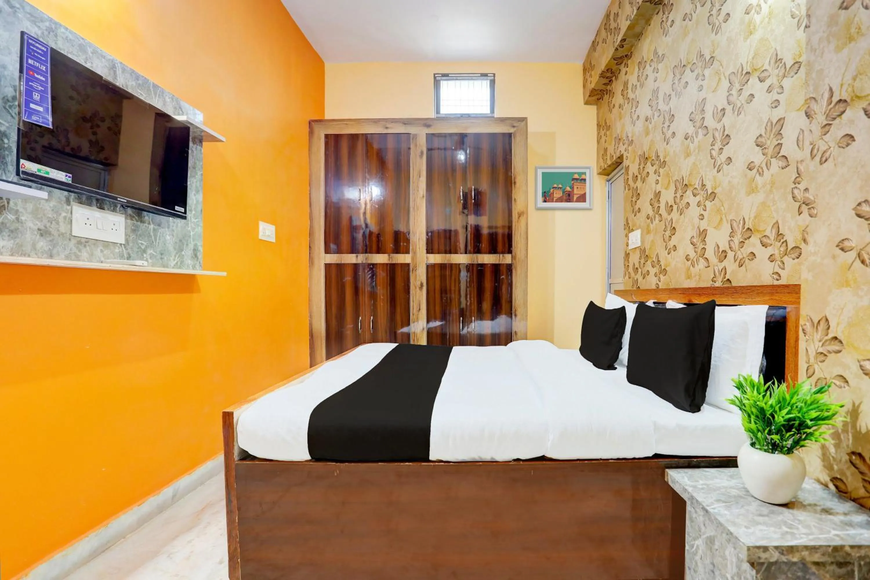 Bedroom, Bed in Hotel O Value