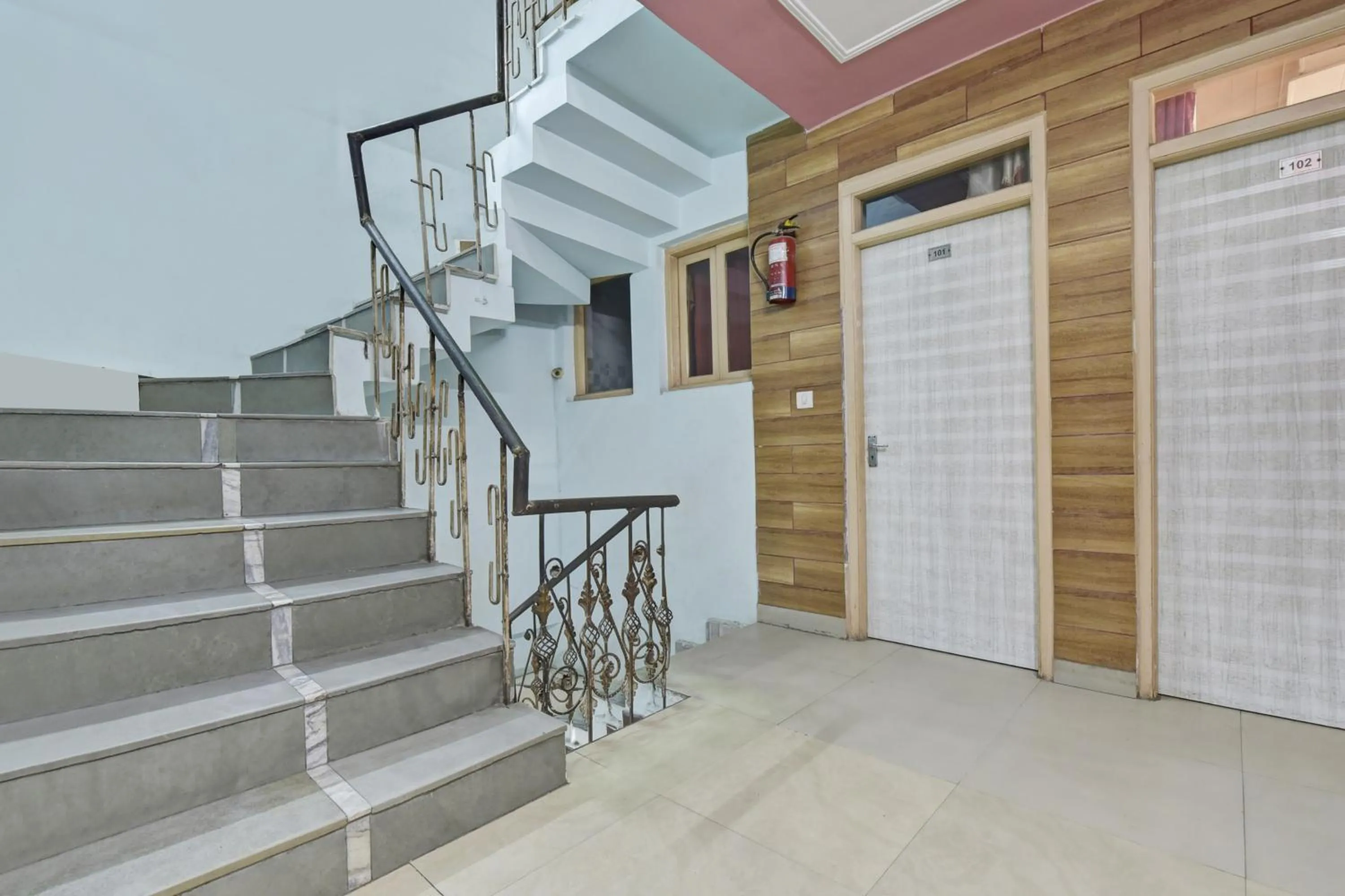 Lobby or reception in Hotel O Indira