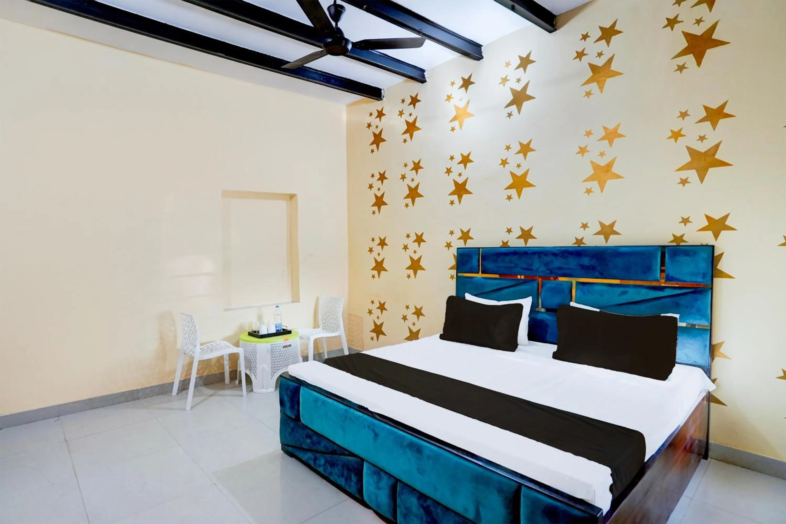 Bedroom, Bed in Hotel O YAMUNA RESORT