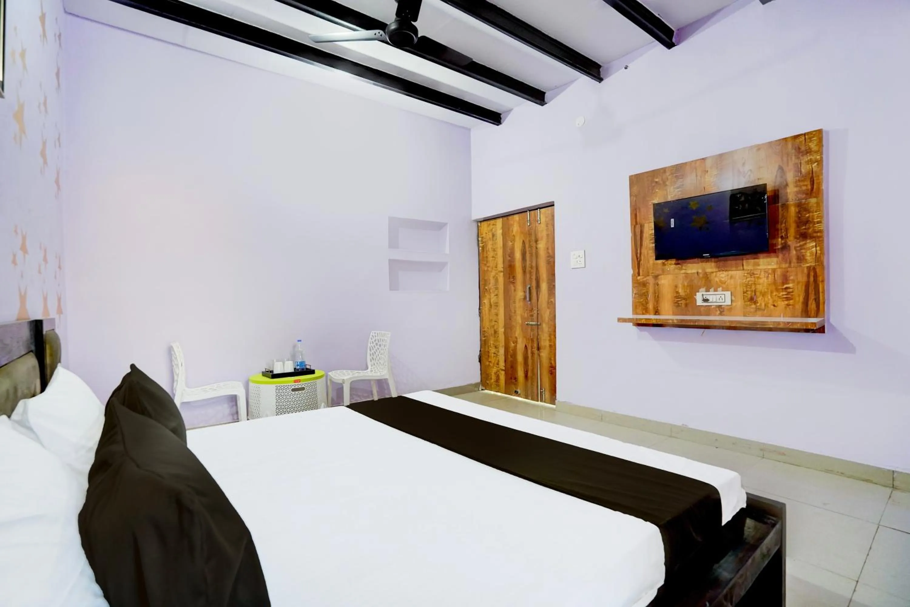 Bedroom, Bed in Hotel O YAMUNA RESORT