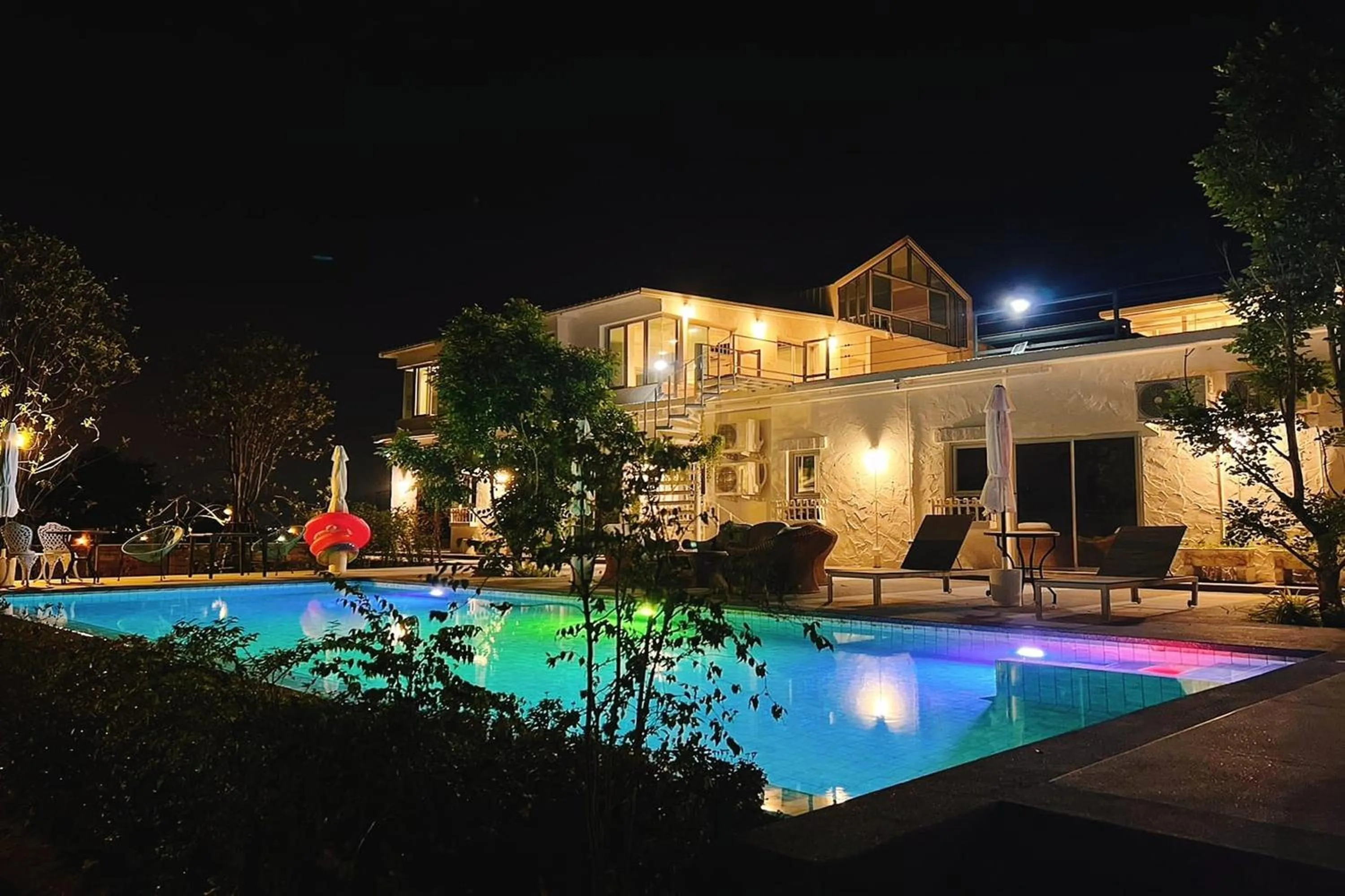 Property building in Khao Chi Chan Resort