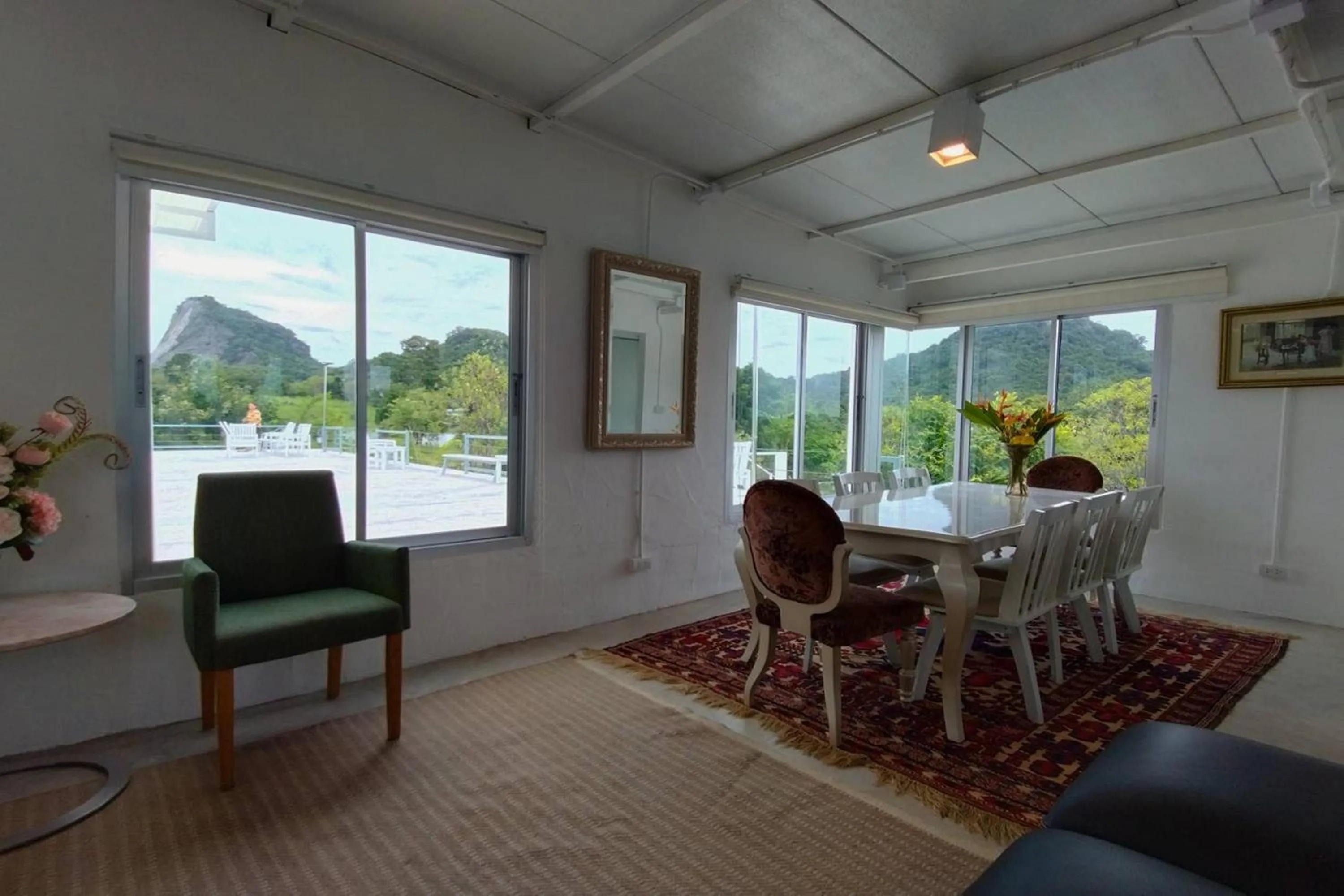 Dining area in Khao Chi Chan Resort