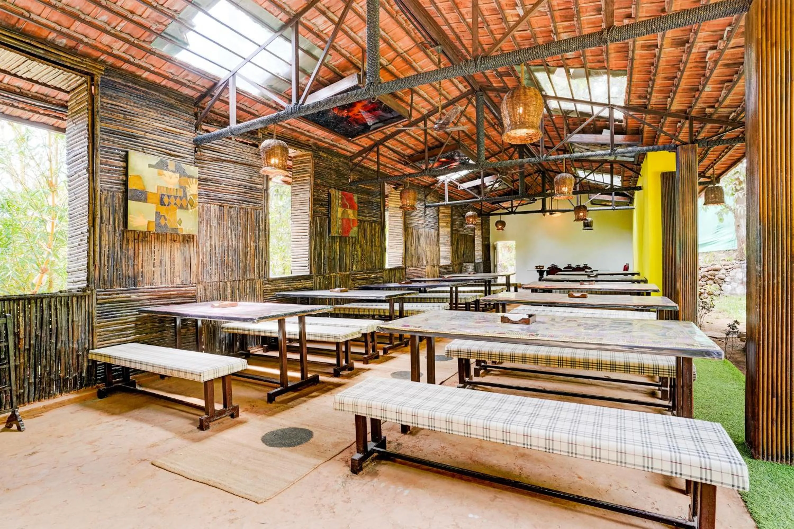 Restaurant/places to eat in Palette by CheckIn Palghar Lifestyle Retreat Formerly Irayos Resort