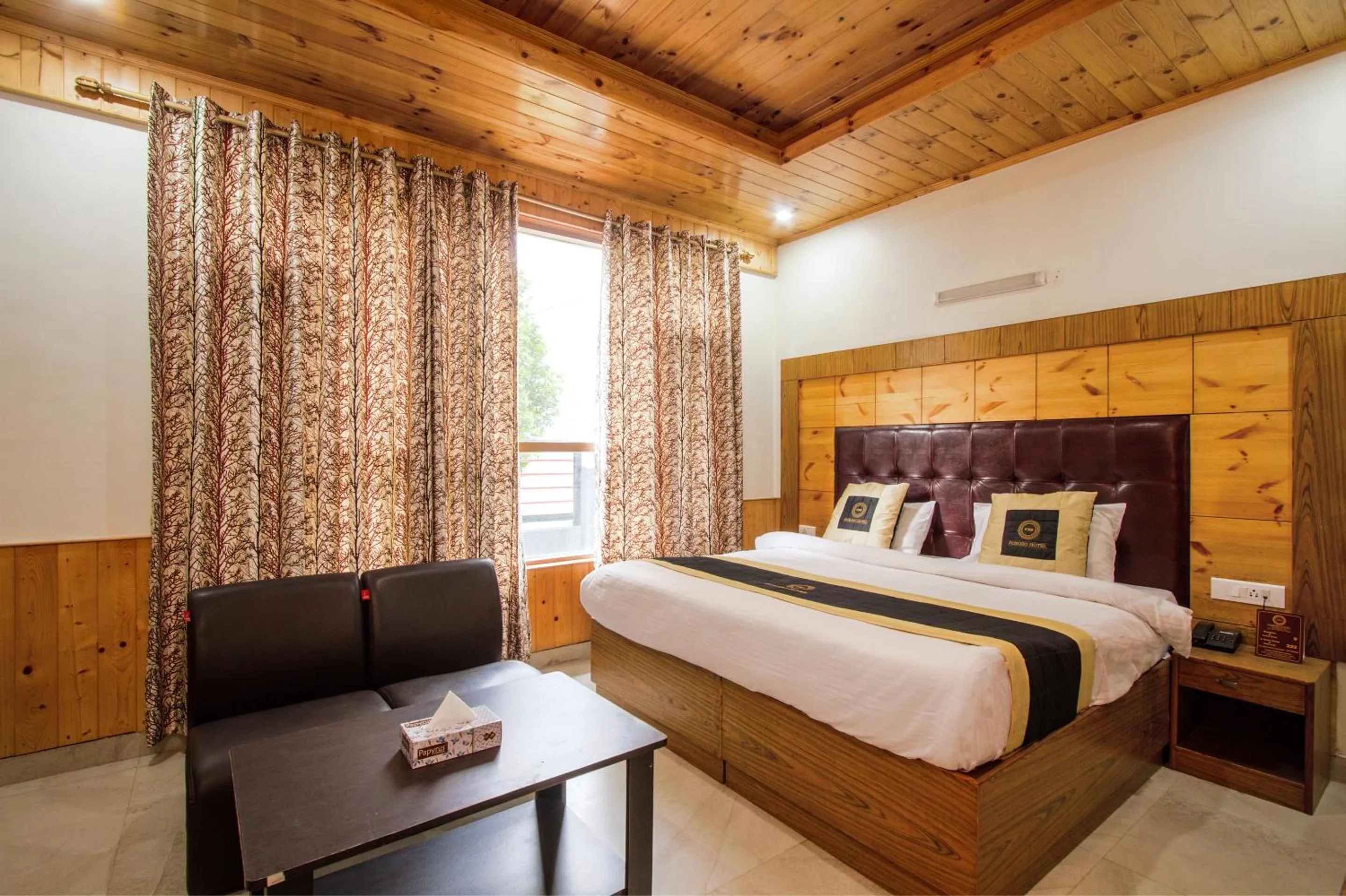 Bed in Hotel Cherry Manali