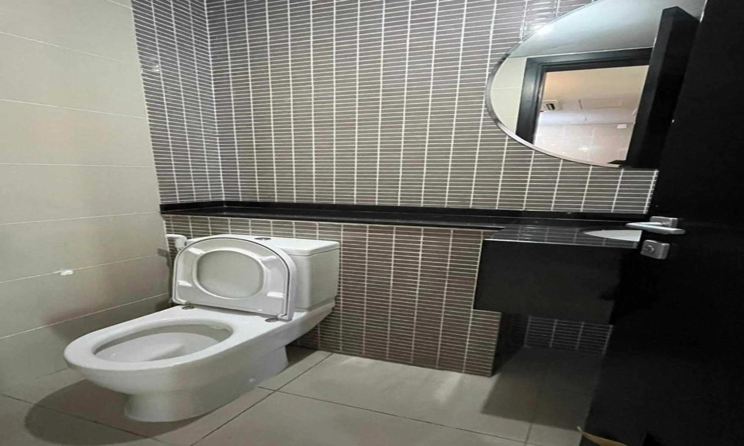 Bathroom in City View Furnished Apartment in Palette Tower in Tourist Club Area