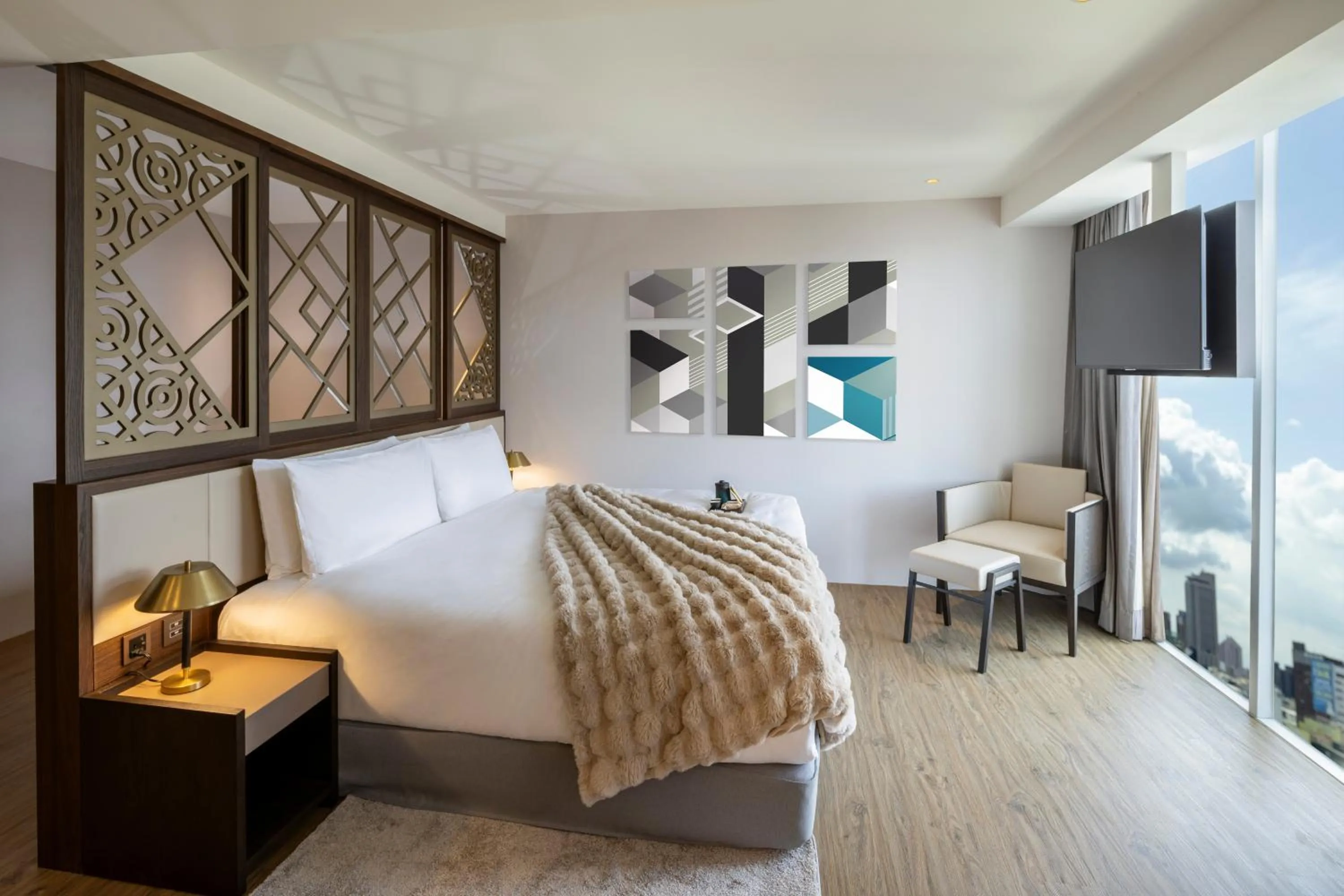 Bed in Voyage Kaohsiung By Cosmos Oasis