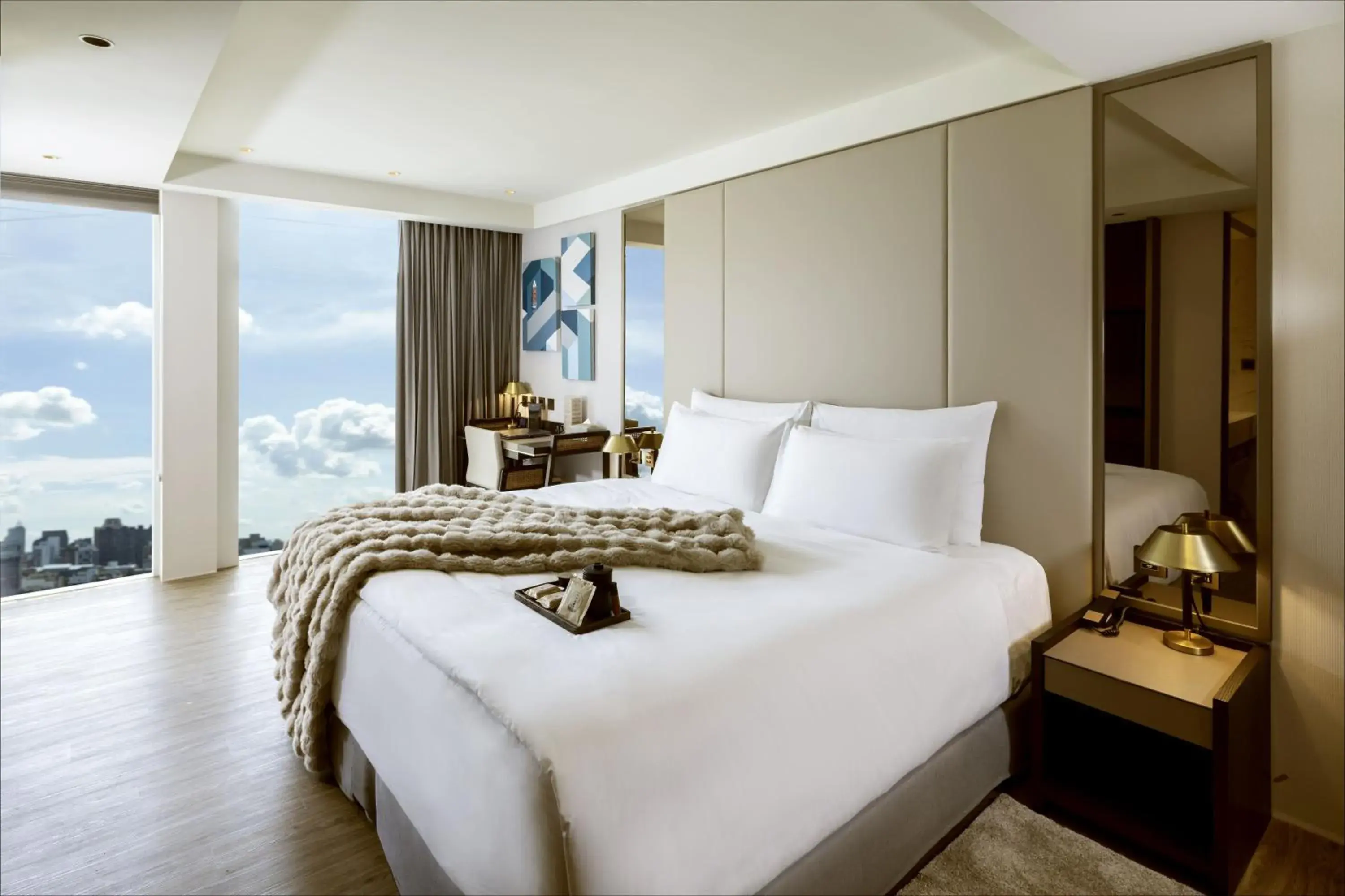 Premier Double Room in Voyage Kaohsiung By Cosmos Oasis Premier Double Room in Voyage Kaohsiung By Cosmos Oasis