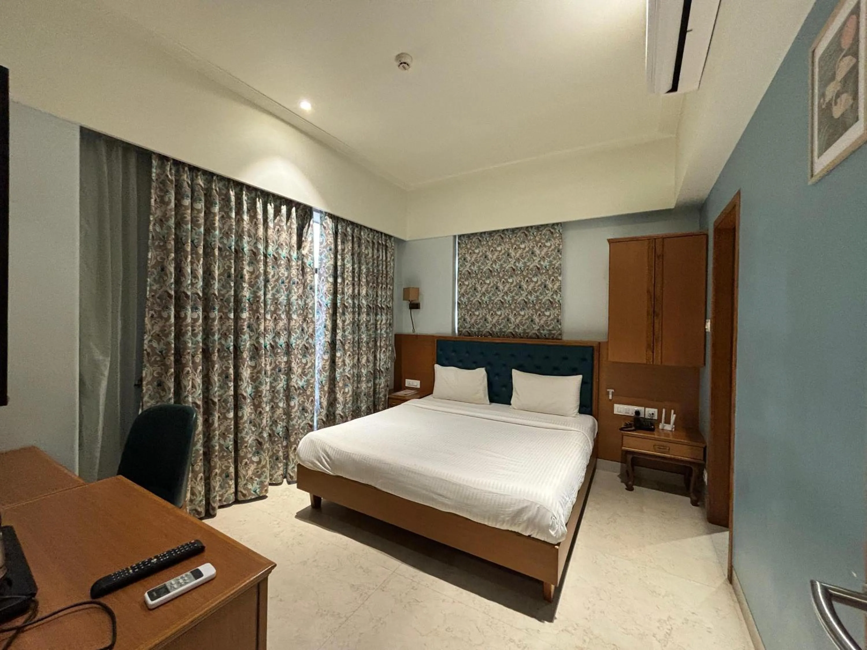 TV and multimedia, Bed in The Hub Link