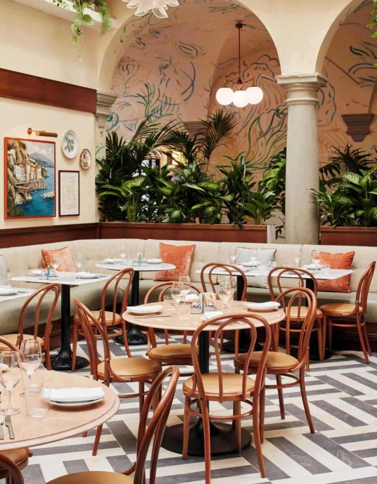 Property building in The Hoxton, Florence