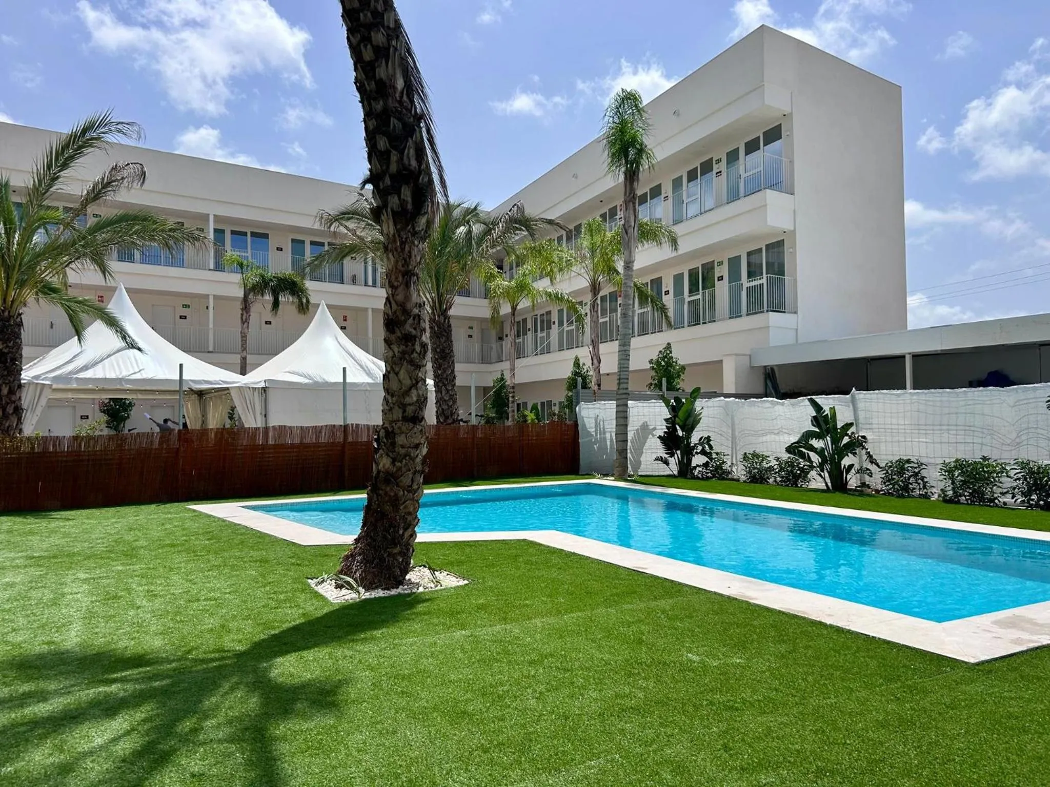 Swimming pool in SH Campus Lyceum