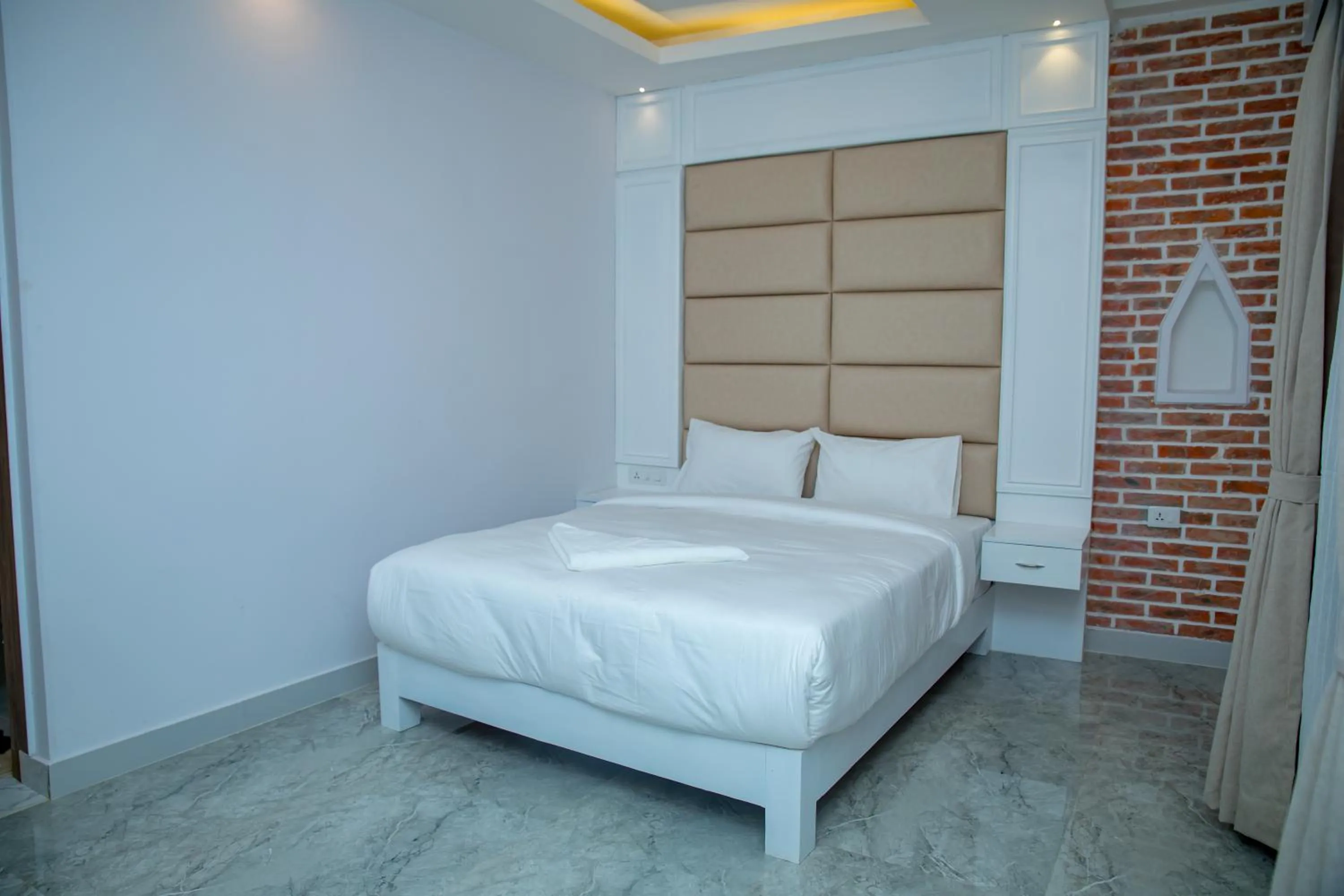 Bed in Hotel Matina Suites