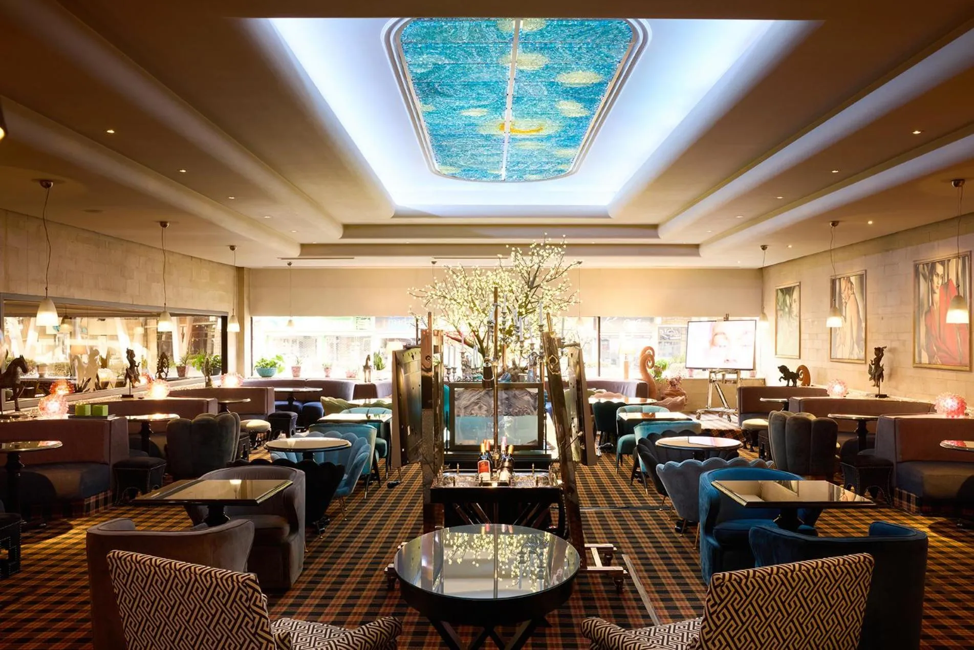 Lounge or bar in President Hotel Athens