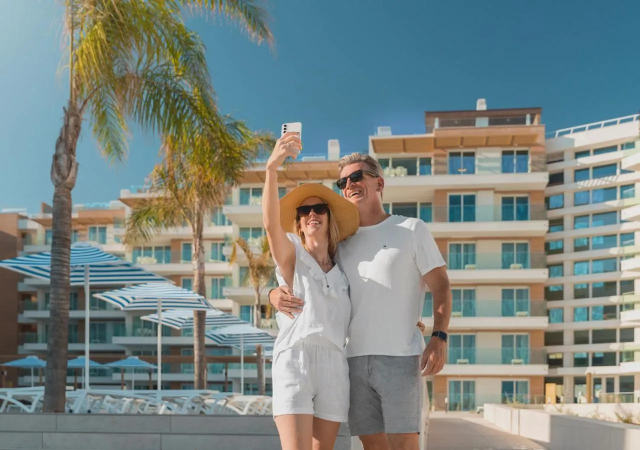 Property building in Dom Pedro Residences