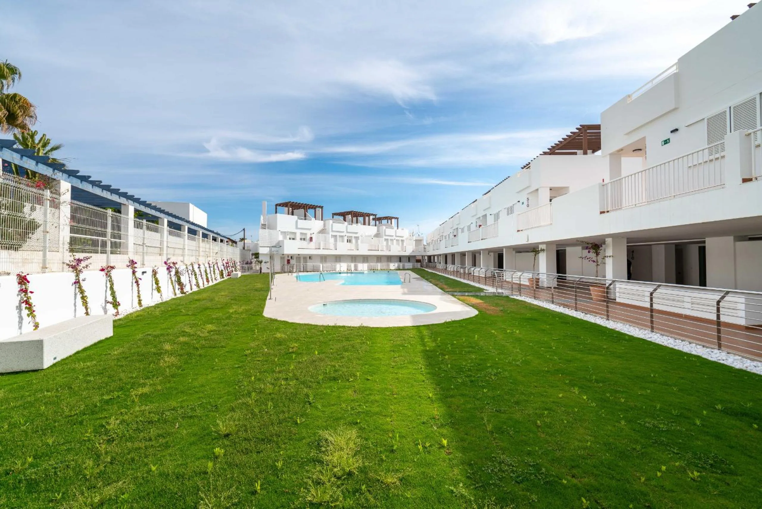 Swimming pool in AlmeriaSuite Mojacar Breeze Apartments