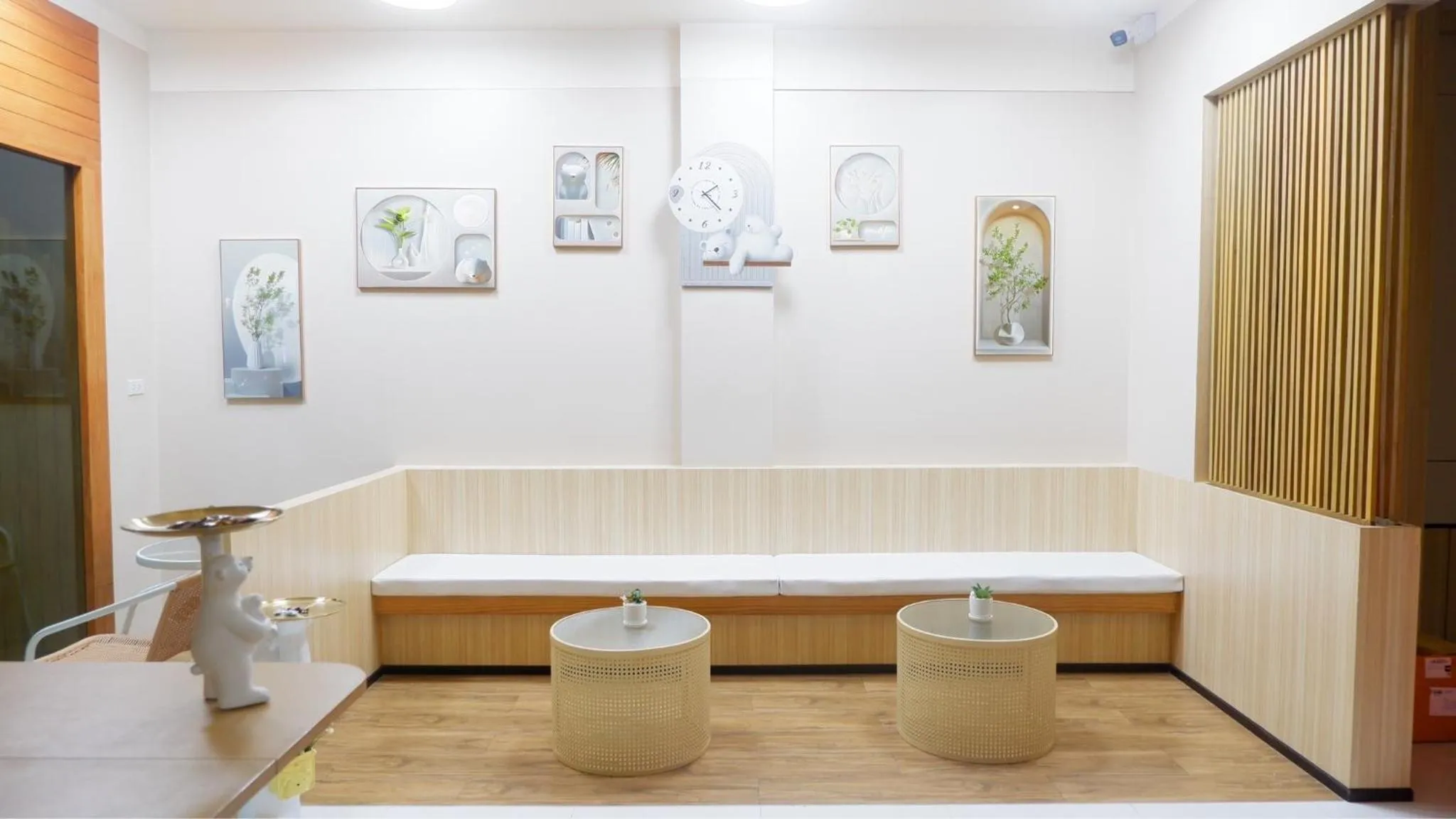 Lobby or reception in Shi-ro-i Poshtel