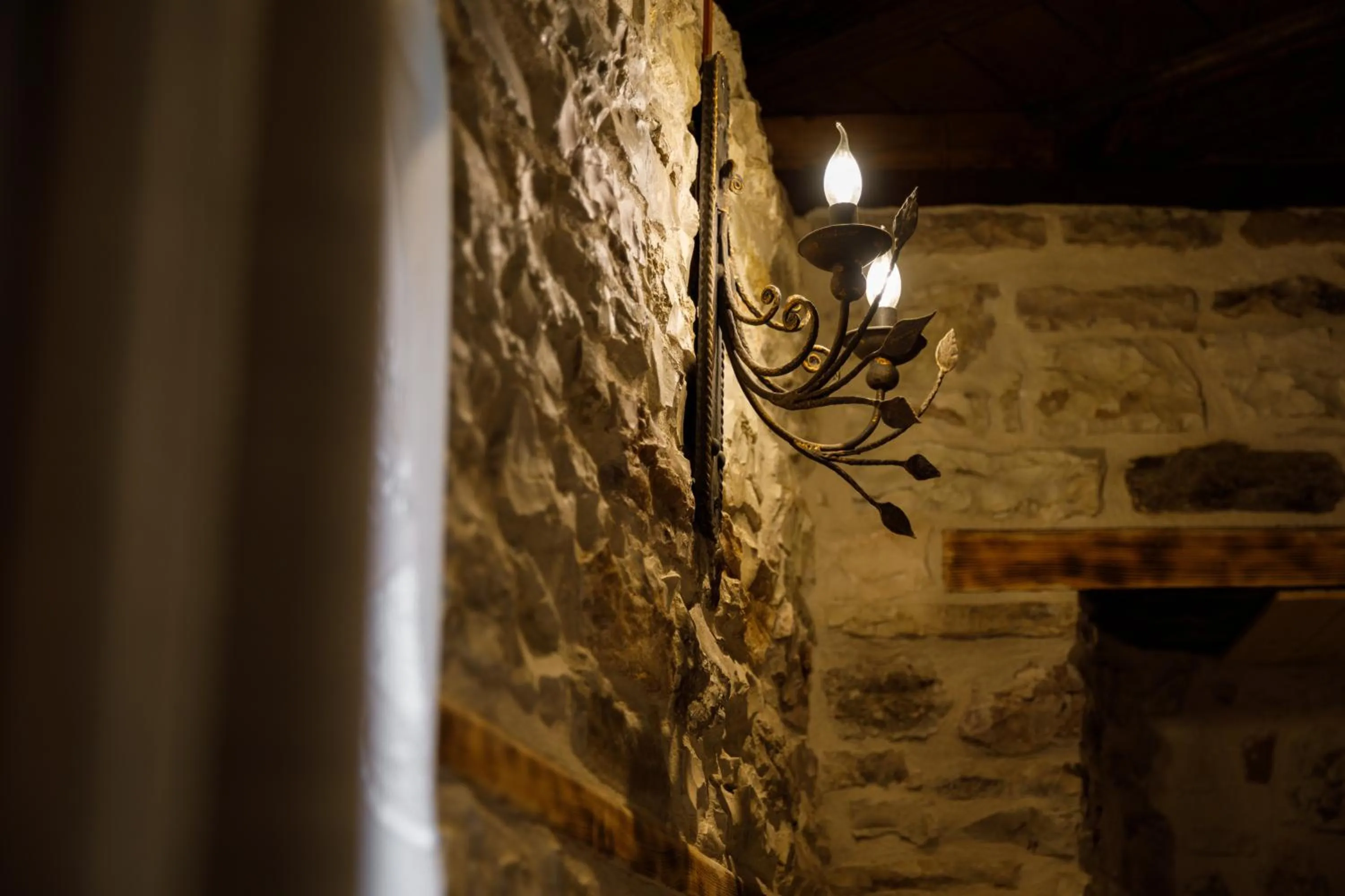 Decorative detail in Furra Hotel