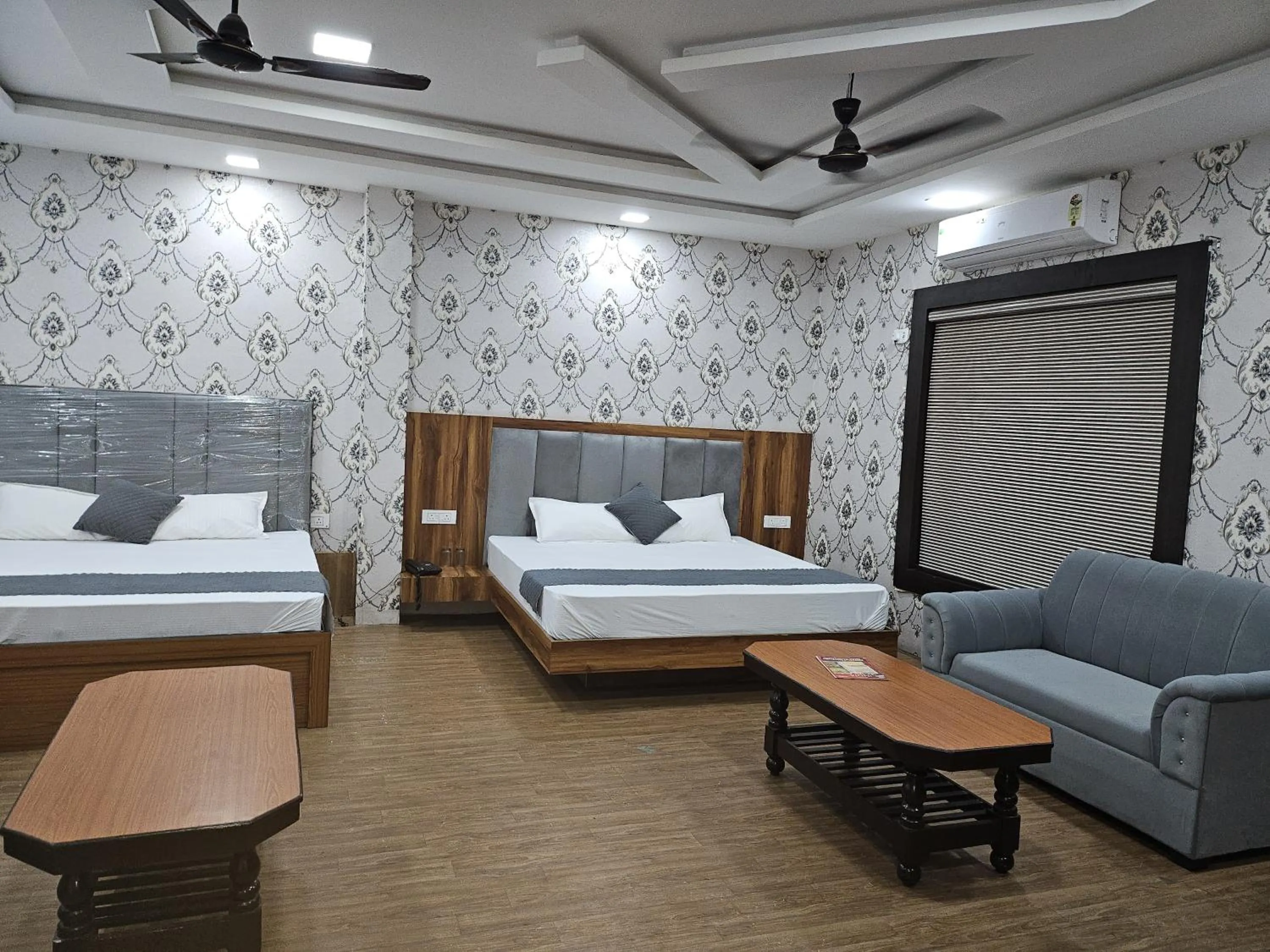 Bed in Jhansi Castle Inn