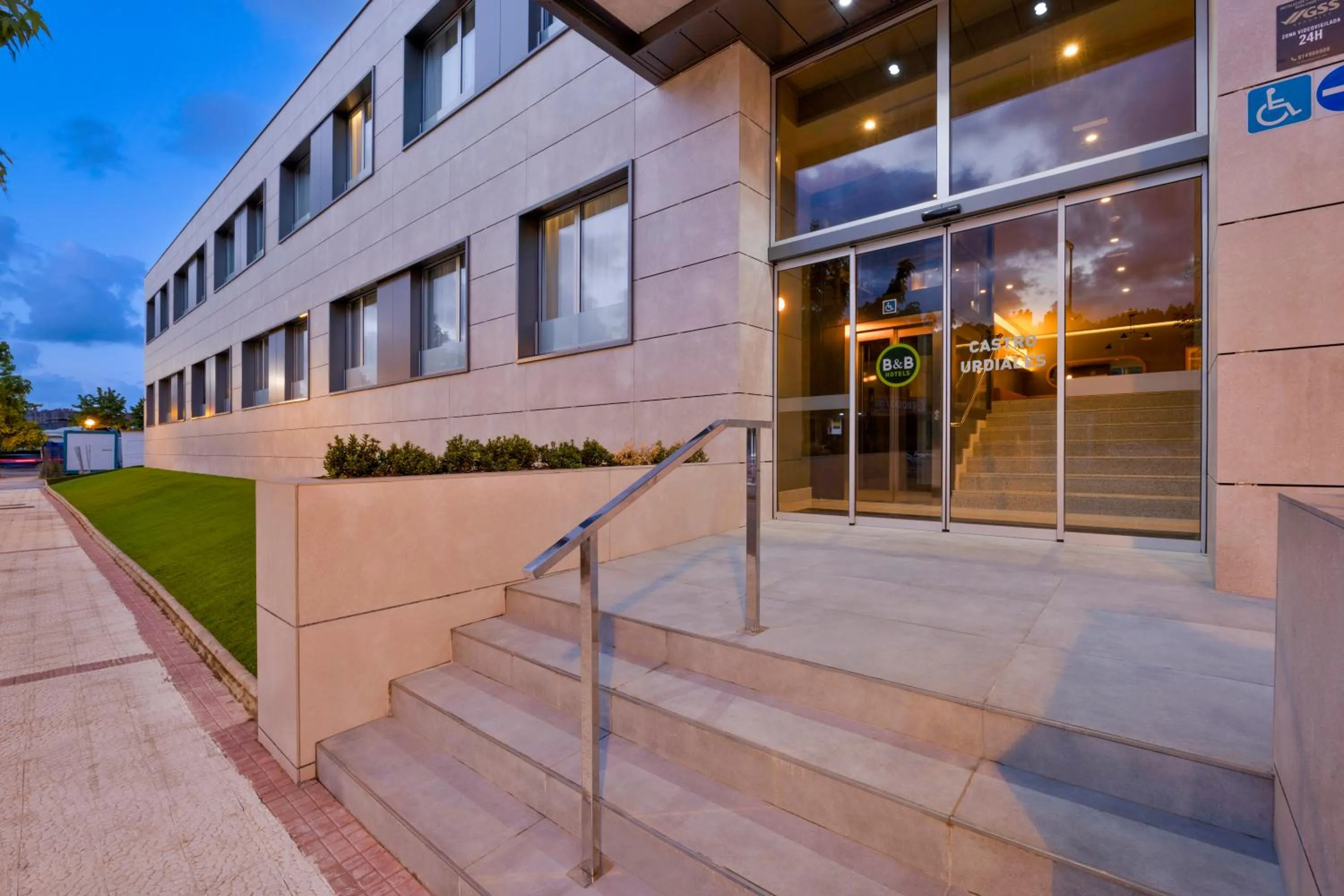 Property building in B&B HOTEL Castro Urdiales