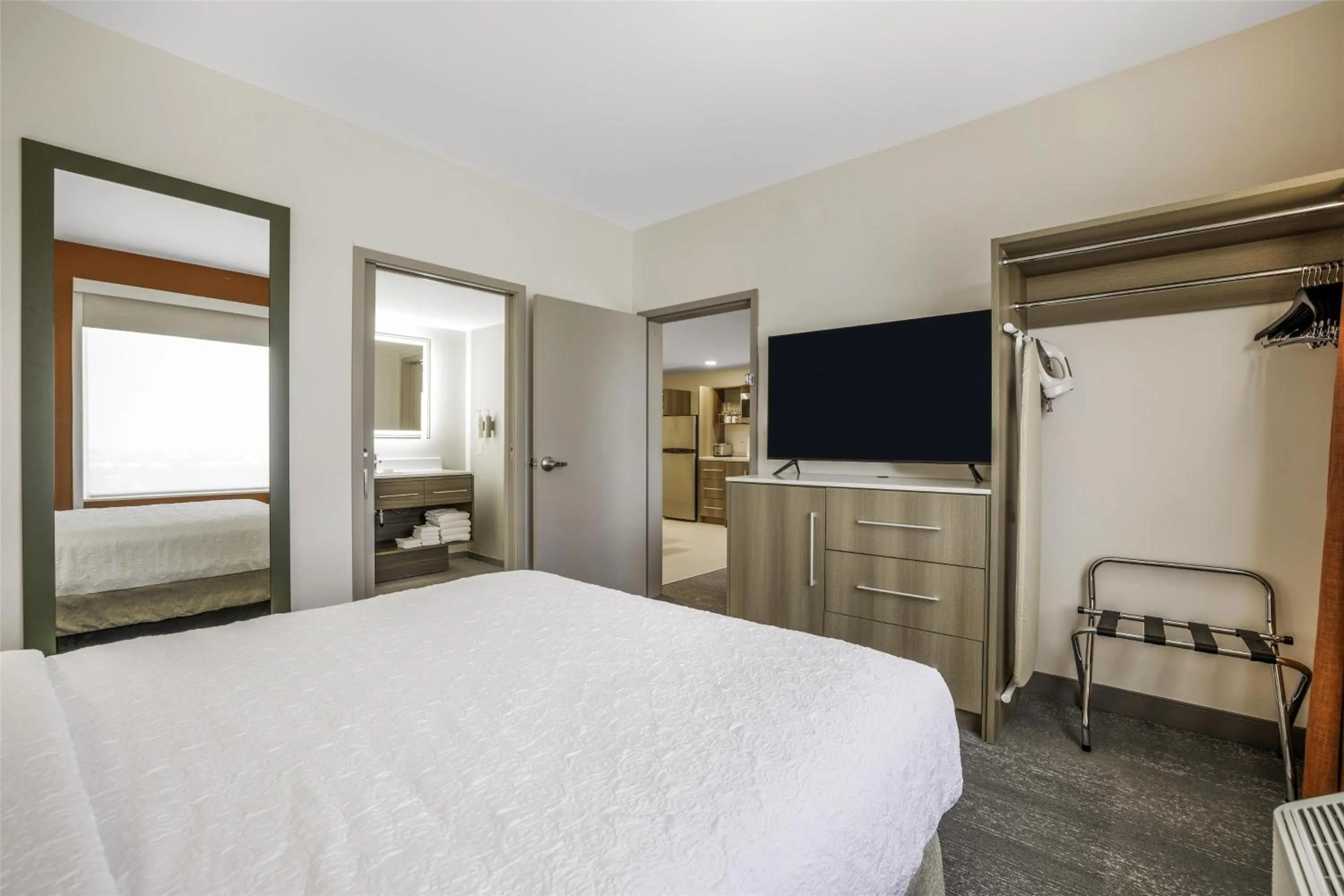 Bed in Home2 Suites By Hilton Aurora Medical Center Denver