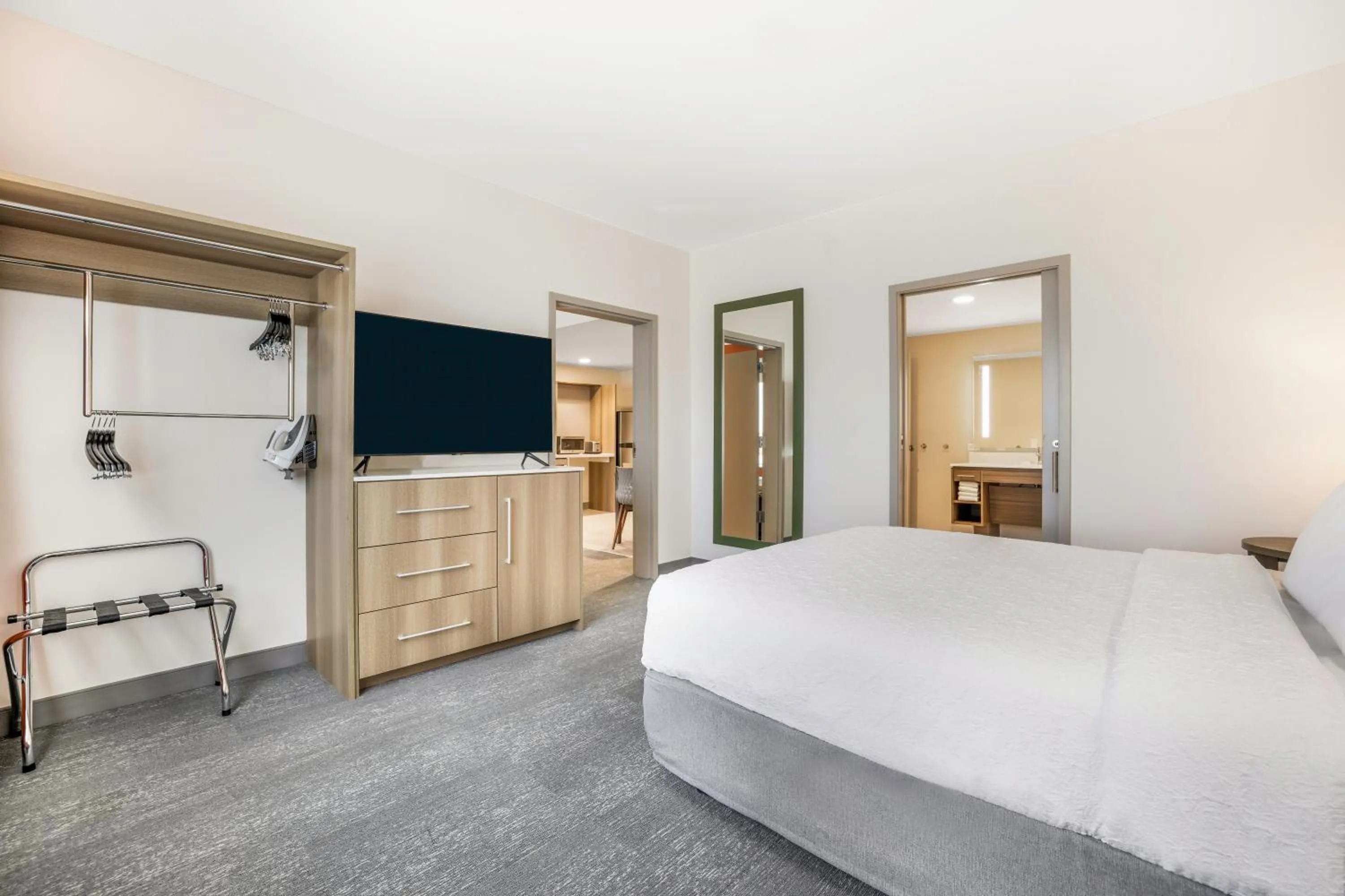 Bed in Home2 Suites By Hilton Aurora Medical Center Denver