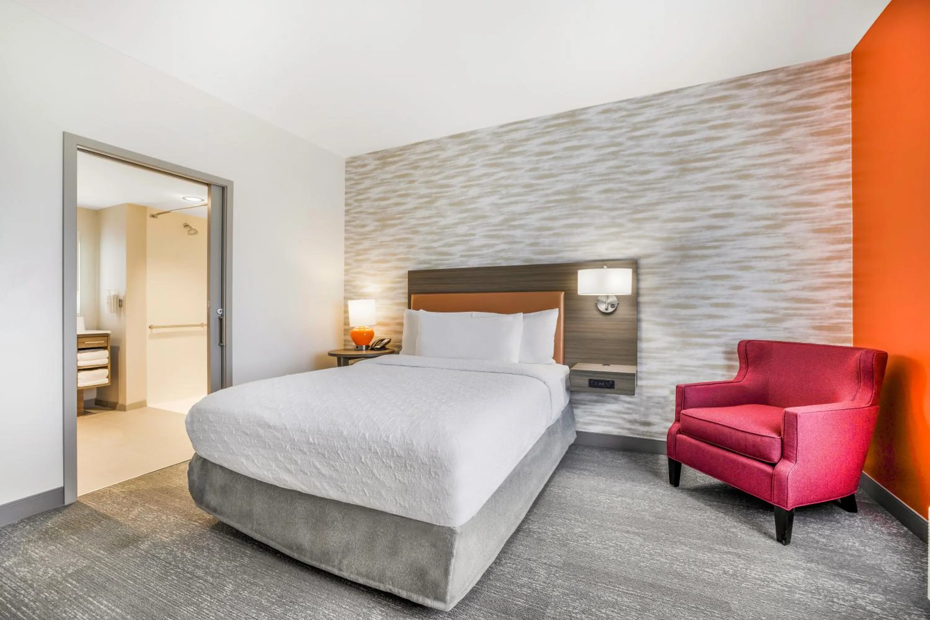 Bed in Home2 Suites By Hilton Aurora Medical Center Denver