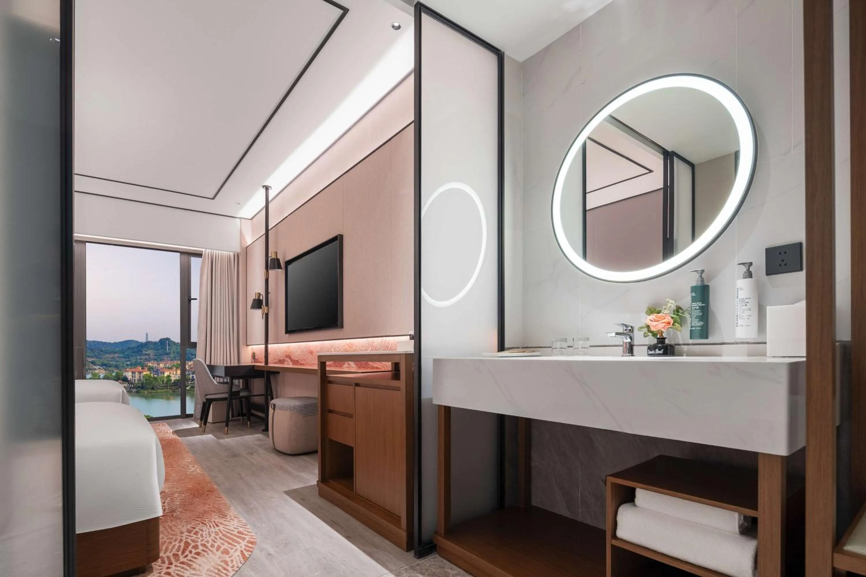 Bathroom in Hilton Garden Inn Yichang Yiling