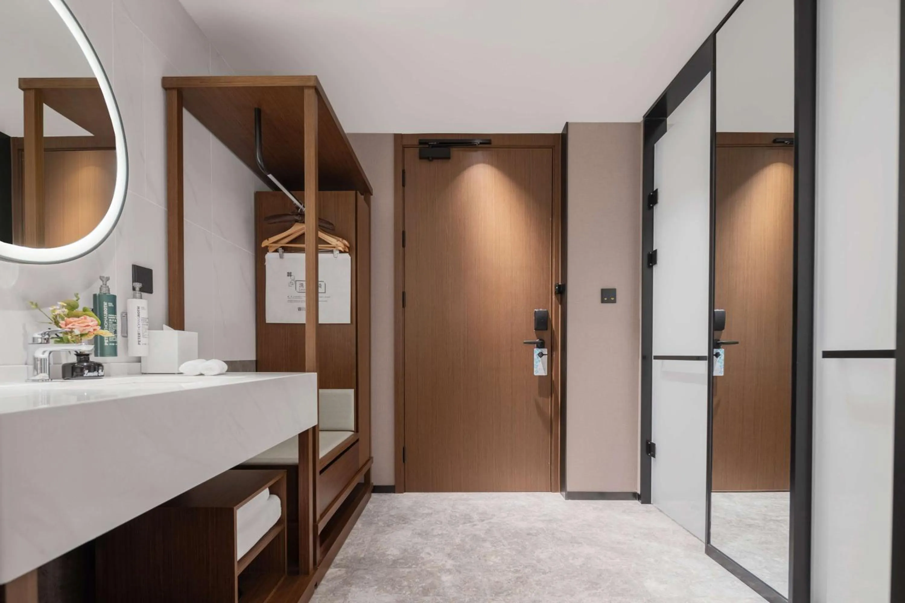 Bathroom in Hilton Garden Inn Yichang Yiling