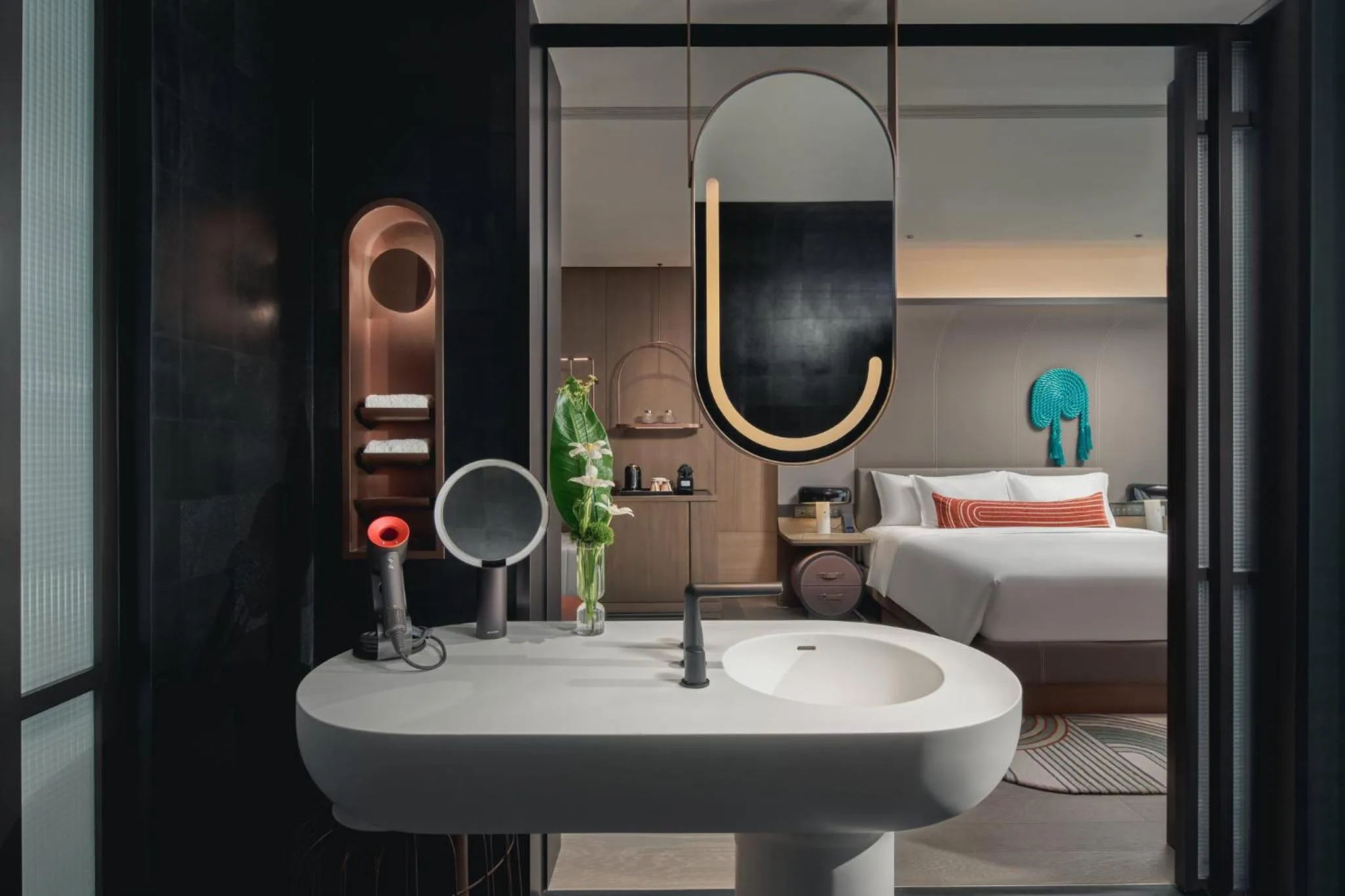 Bathroom, Bed in Hotel Indigo Ningbo Riverside by IHG