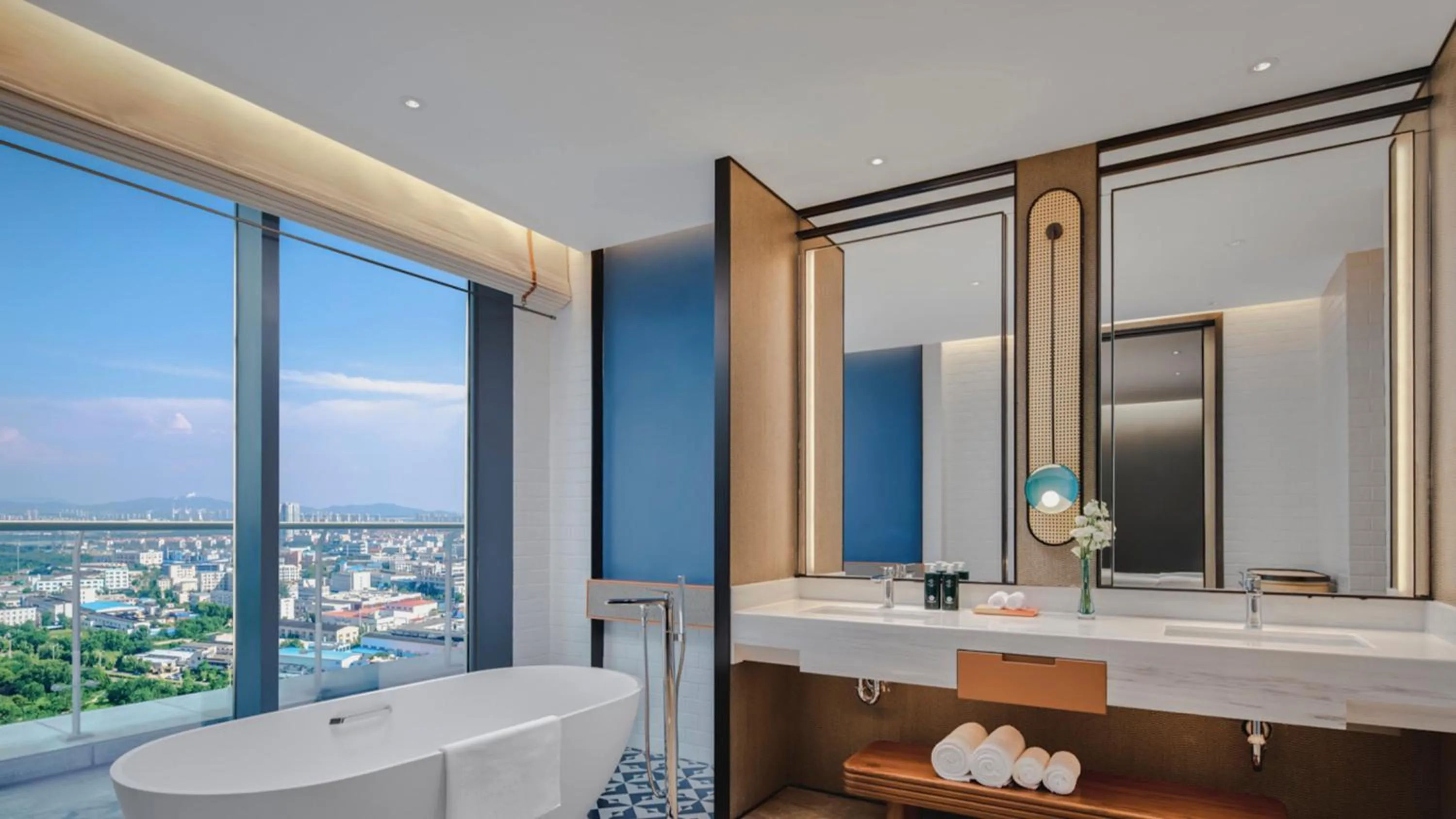 Photo of the whole room in Hotel Indigo Yantai Golden Coast by IHG