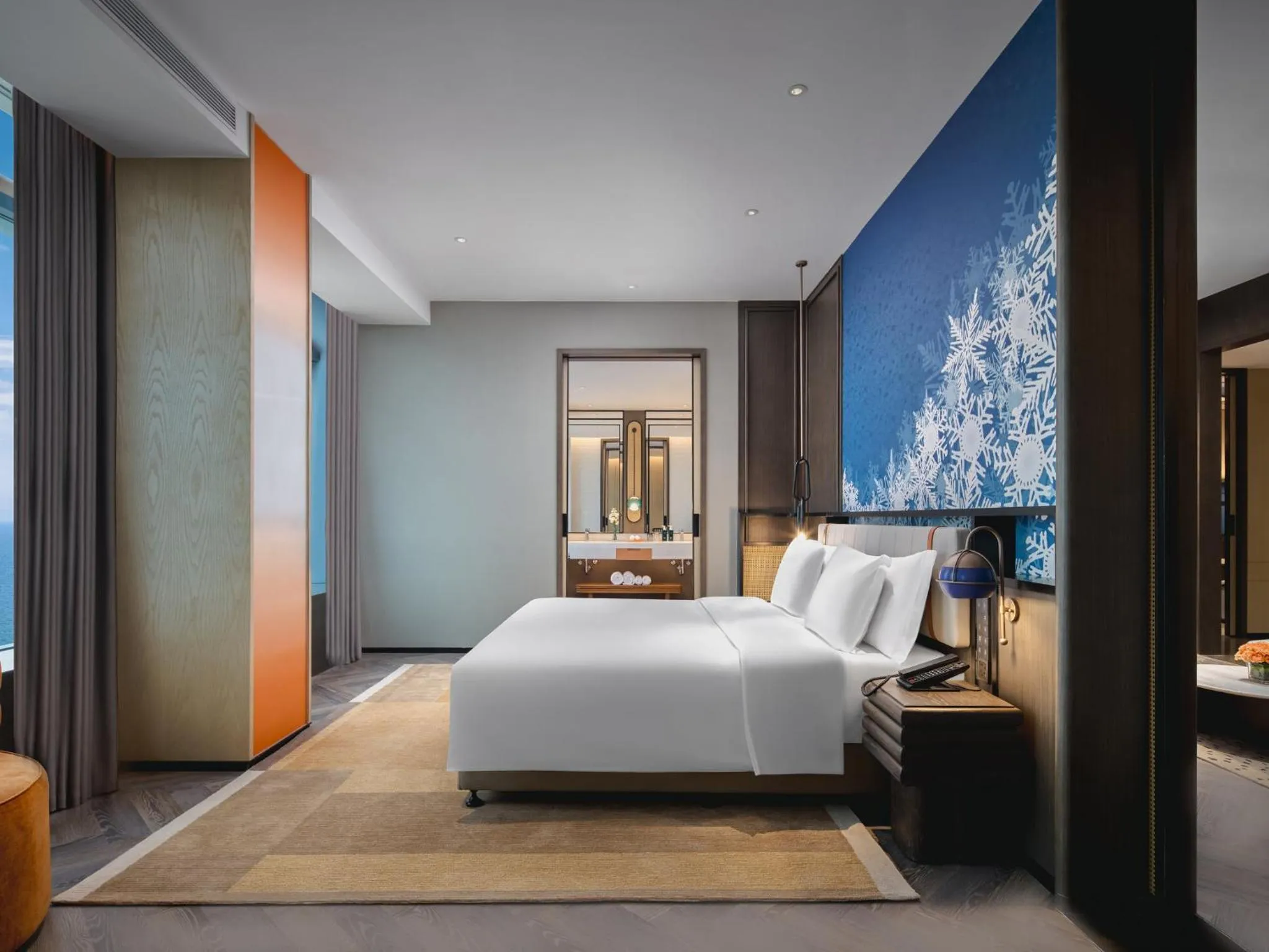 Photo of the whole room, Bed in Hotel Indigo Yantai Golden Coast by IHG