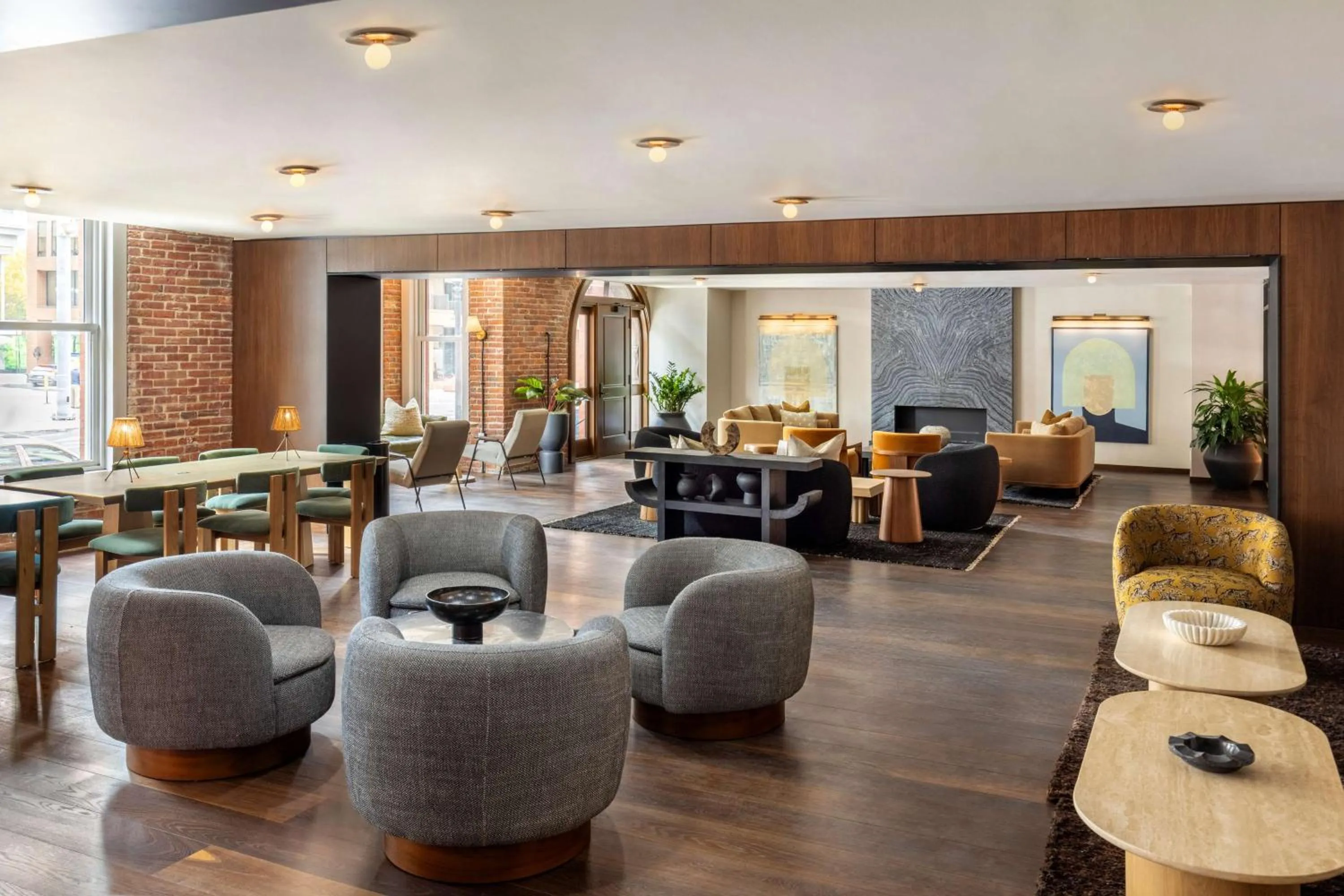 Communal lounge/ TV room in Arlo Washington DC