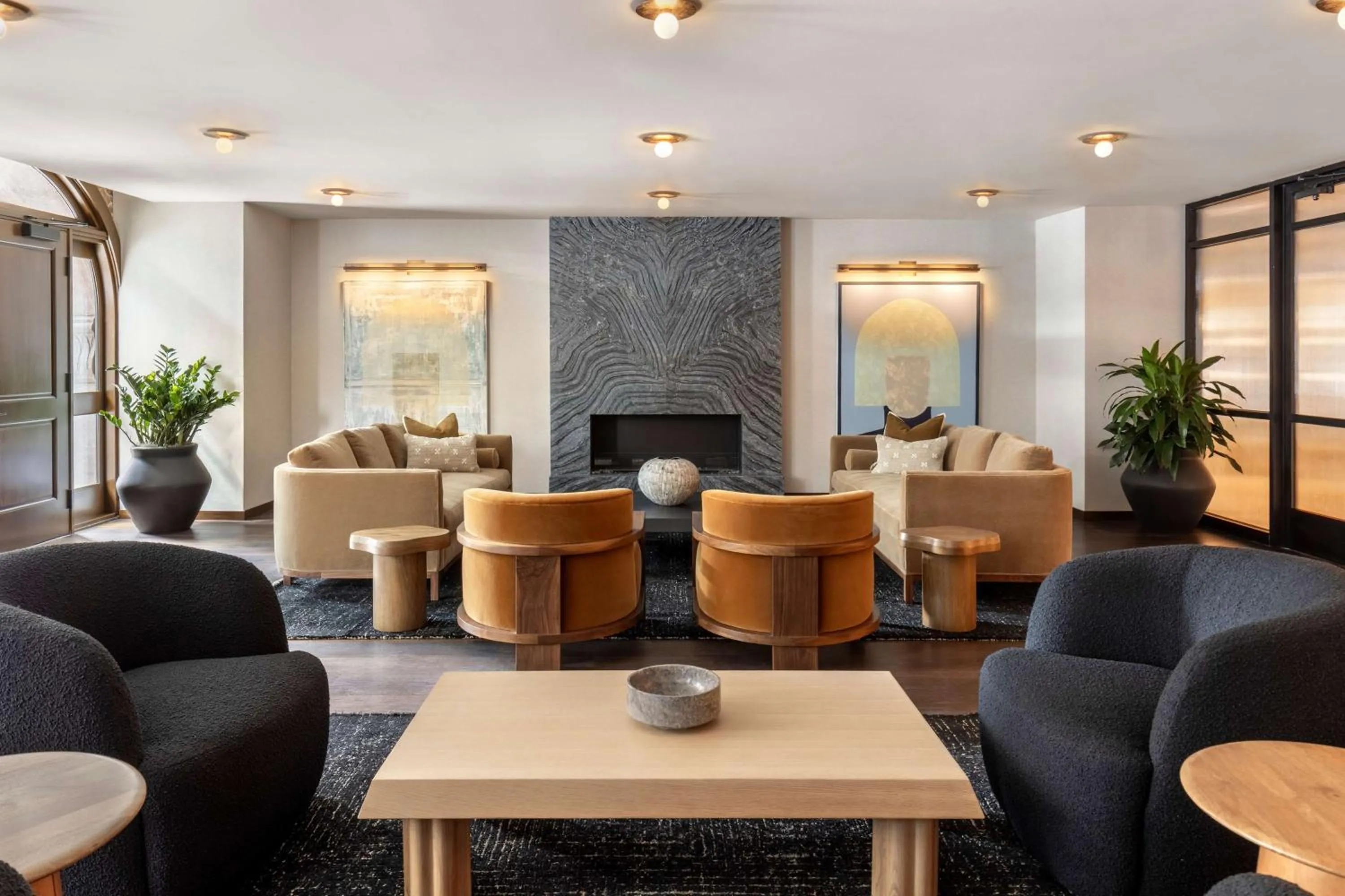 Communal lounge/ TV room in Arlo Washington DC