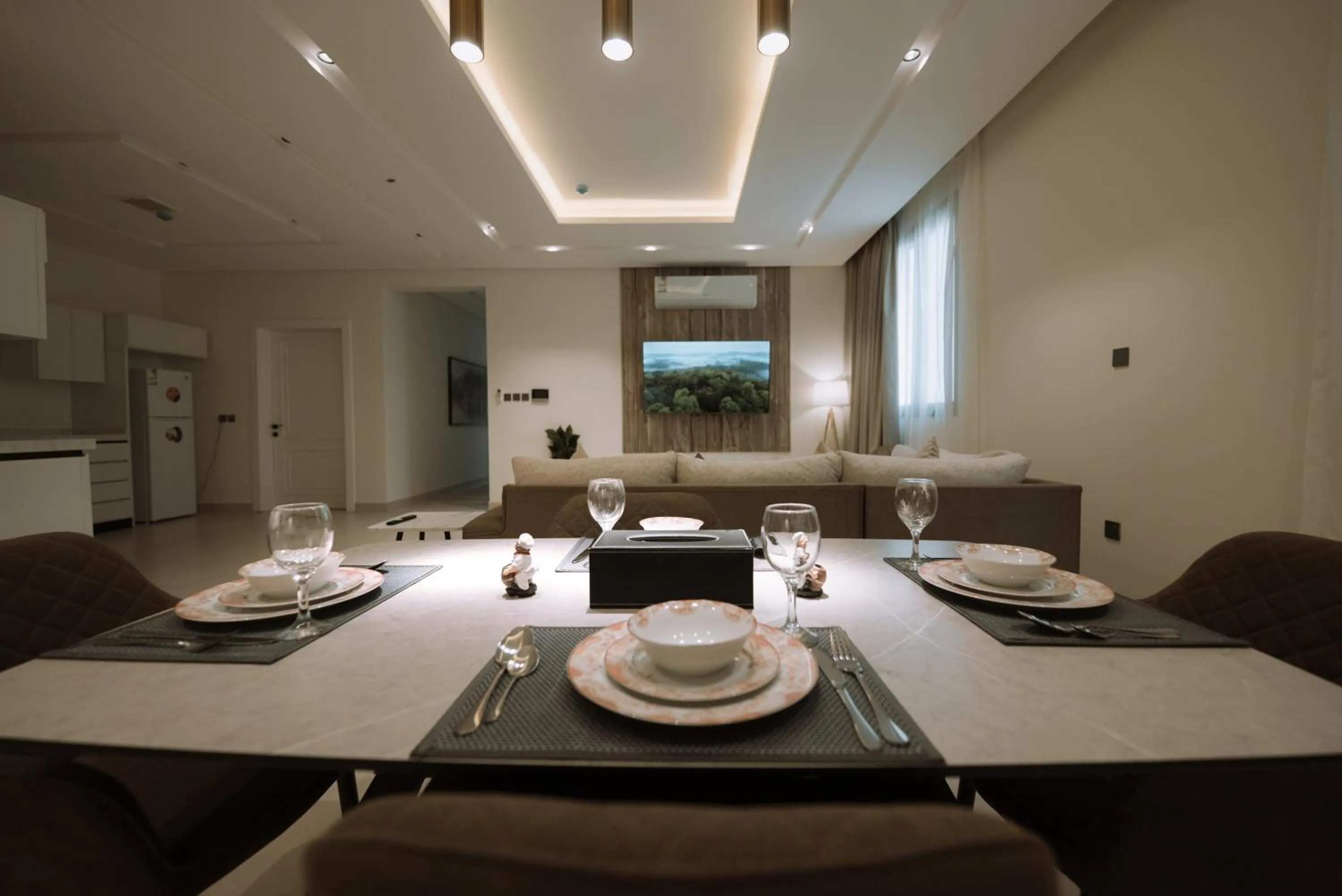 Dining area in Riyadh Luxury Hotel
