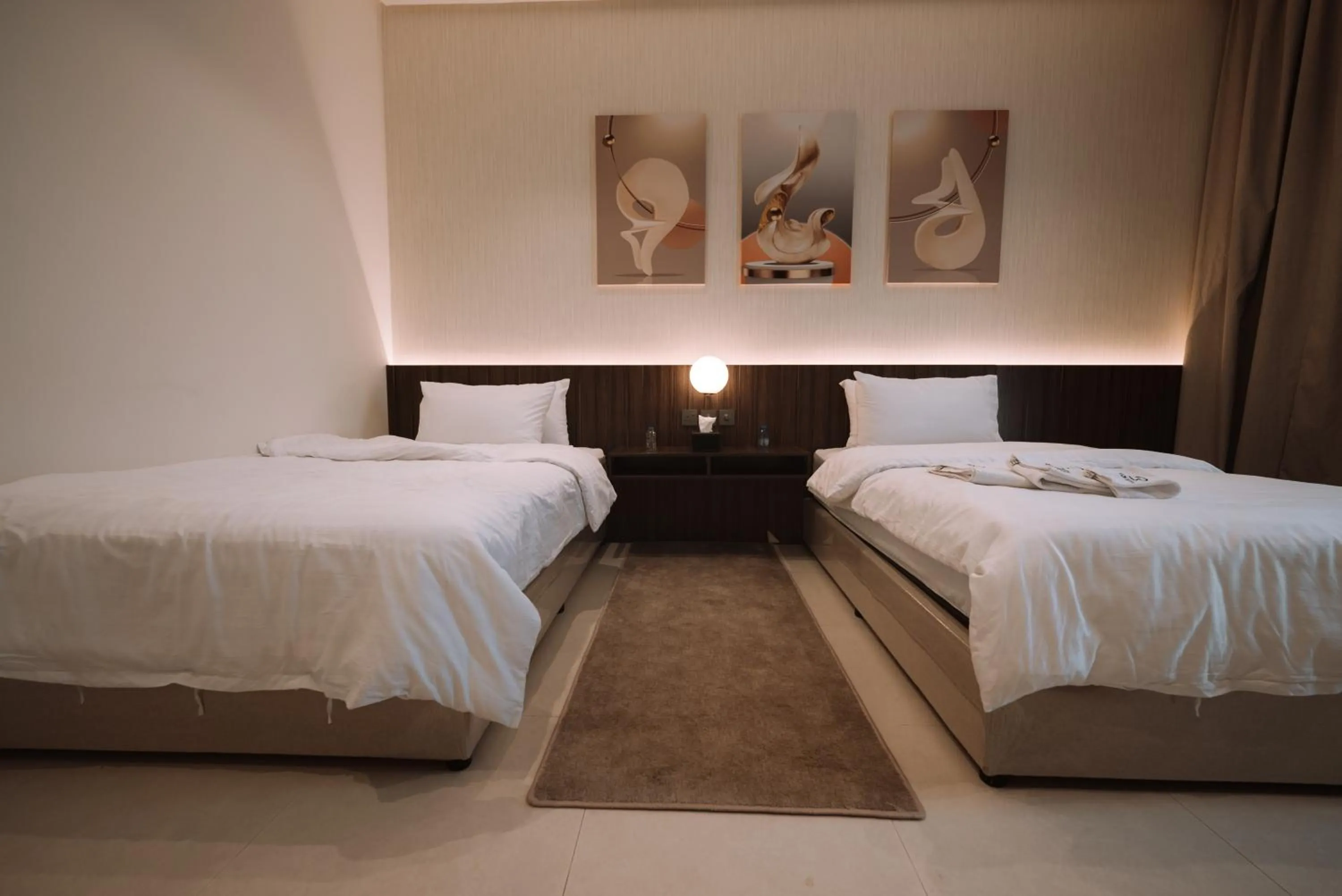 Bedroom, Bed in Riyadh Luxury Hotel