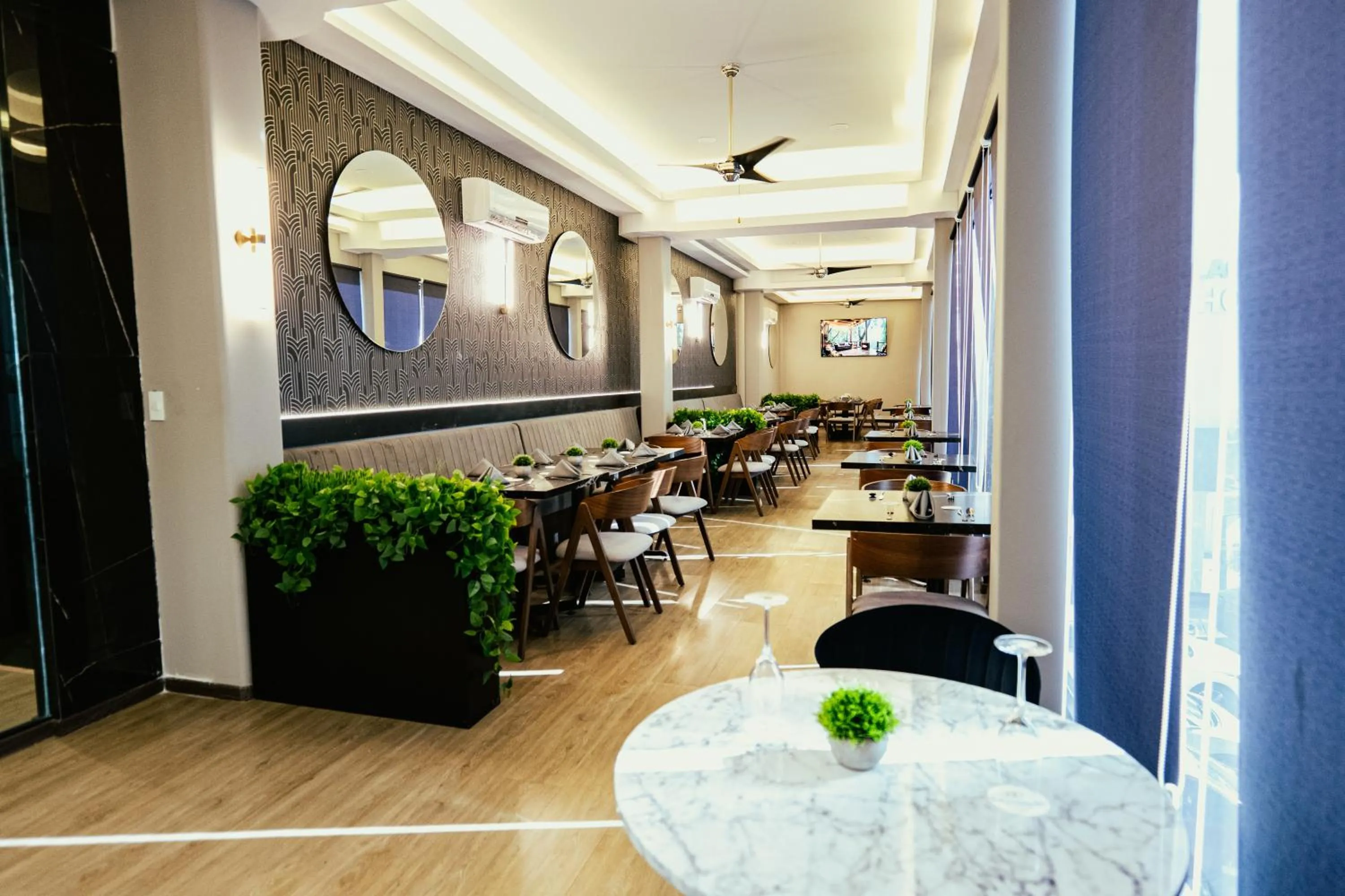 Restaurant/places to eat in Esplendor by Wyndham Los Mochis Country Place