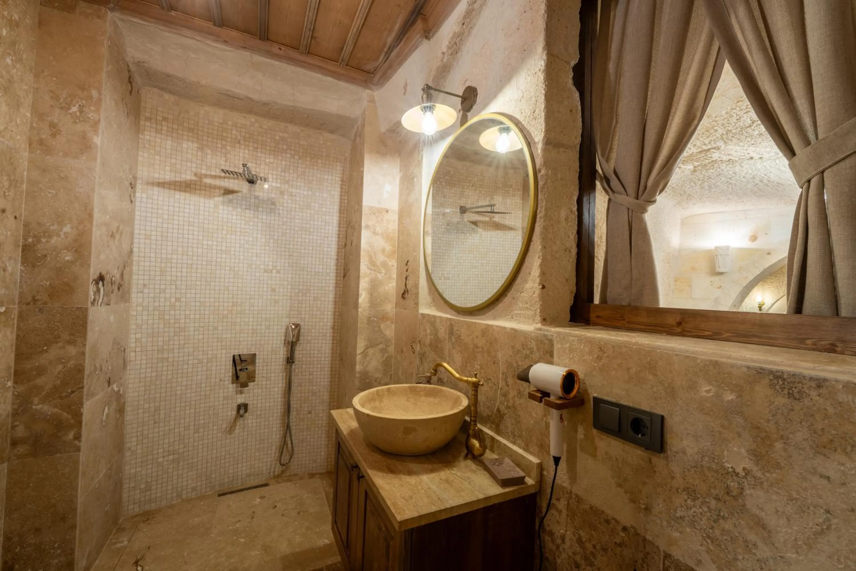 Shower in Library Cave House