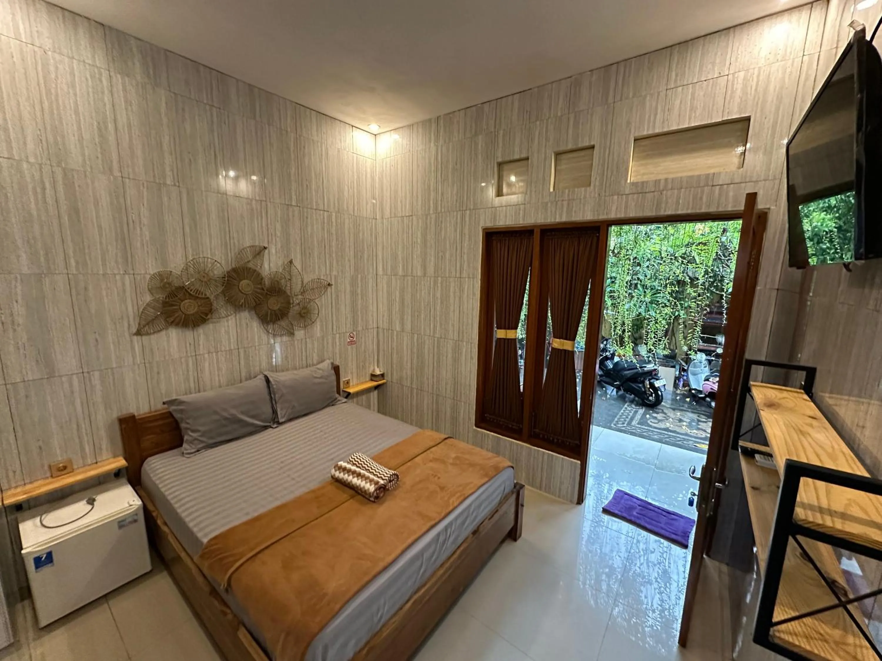 Bed in Kubu Alvian Guest House