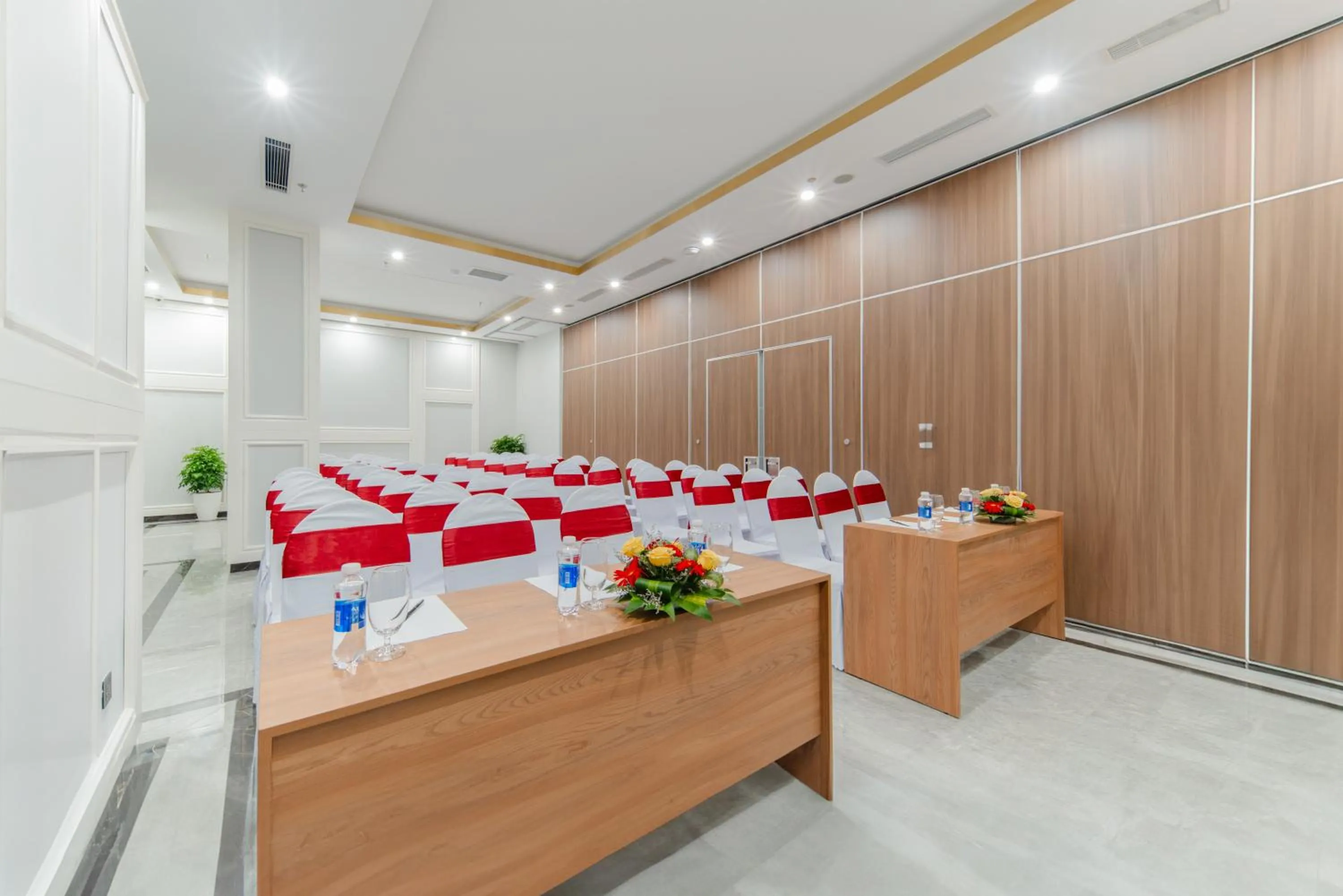 Meeting/conference room in Avari Hotel