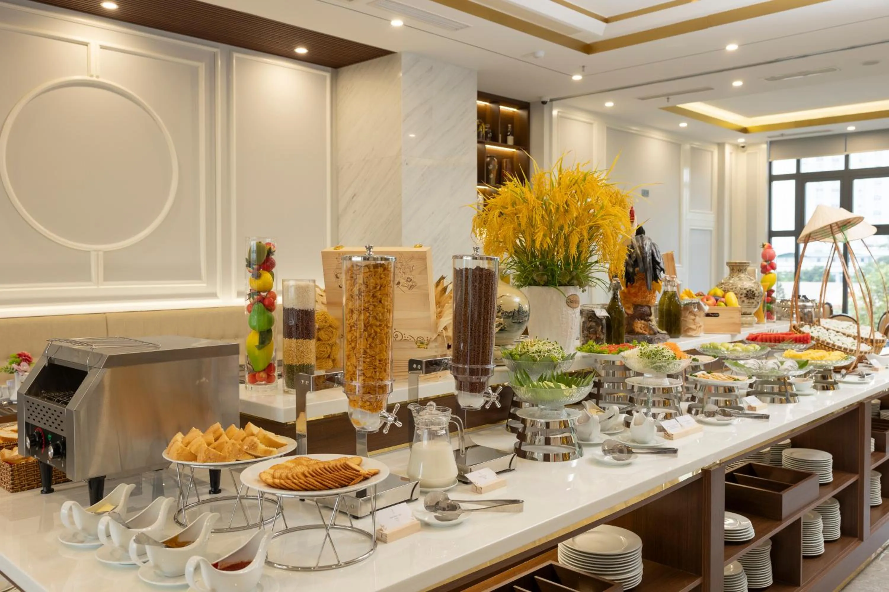 Breakfast in Avari Hotel