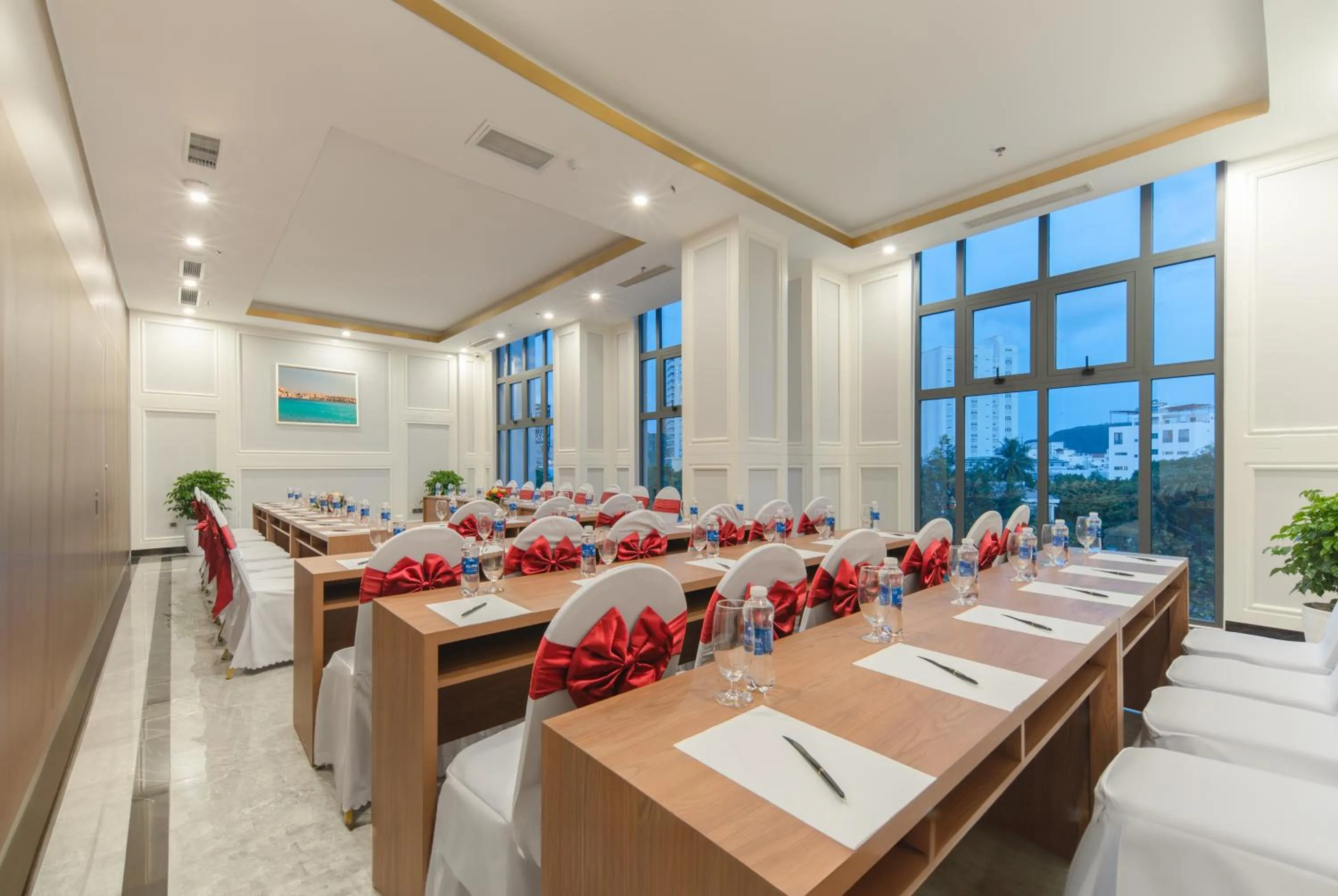 Meeting/conference room in Avari Hotel