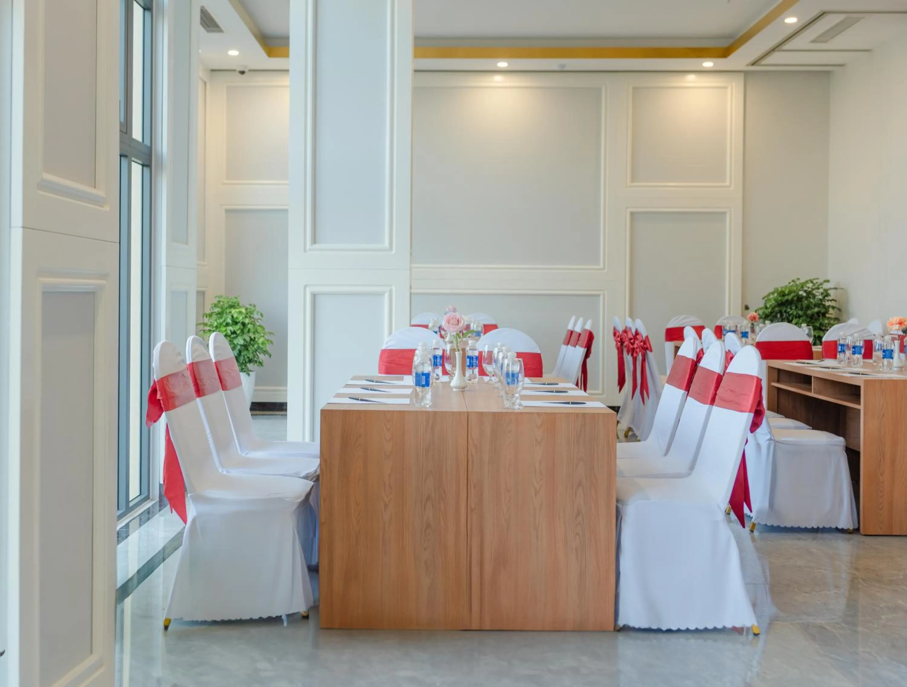 Meeting/conference room in Avari Hotel