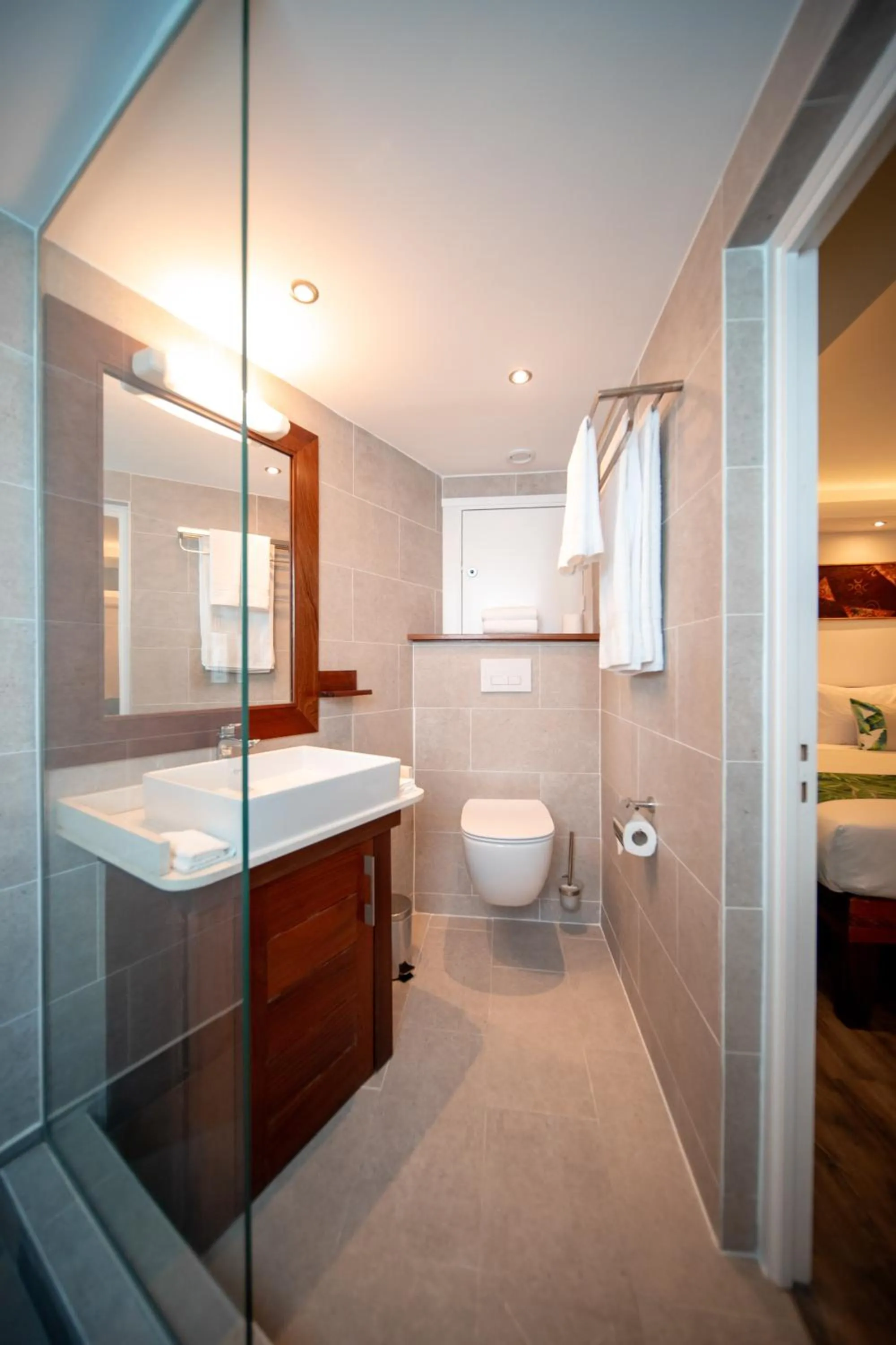 Shower in Maitai Express Tahiti