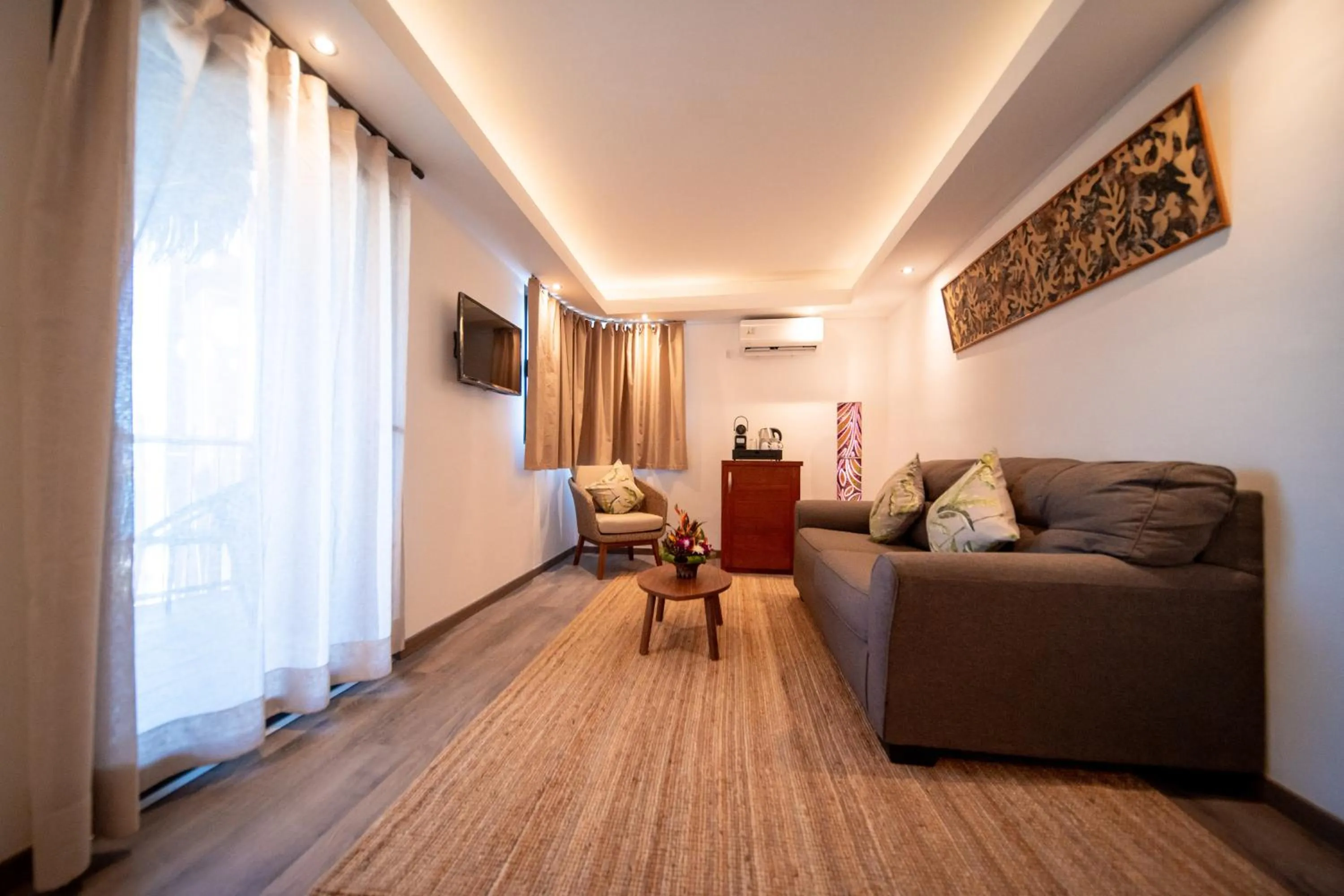 TV and multimedia in Maitai Express Tahiti