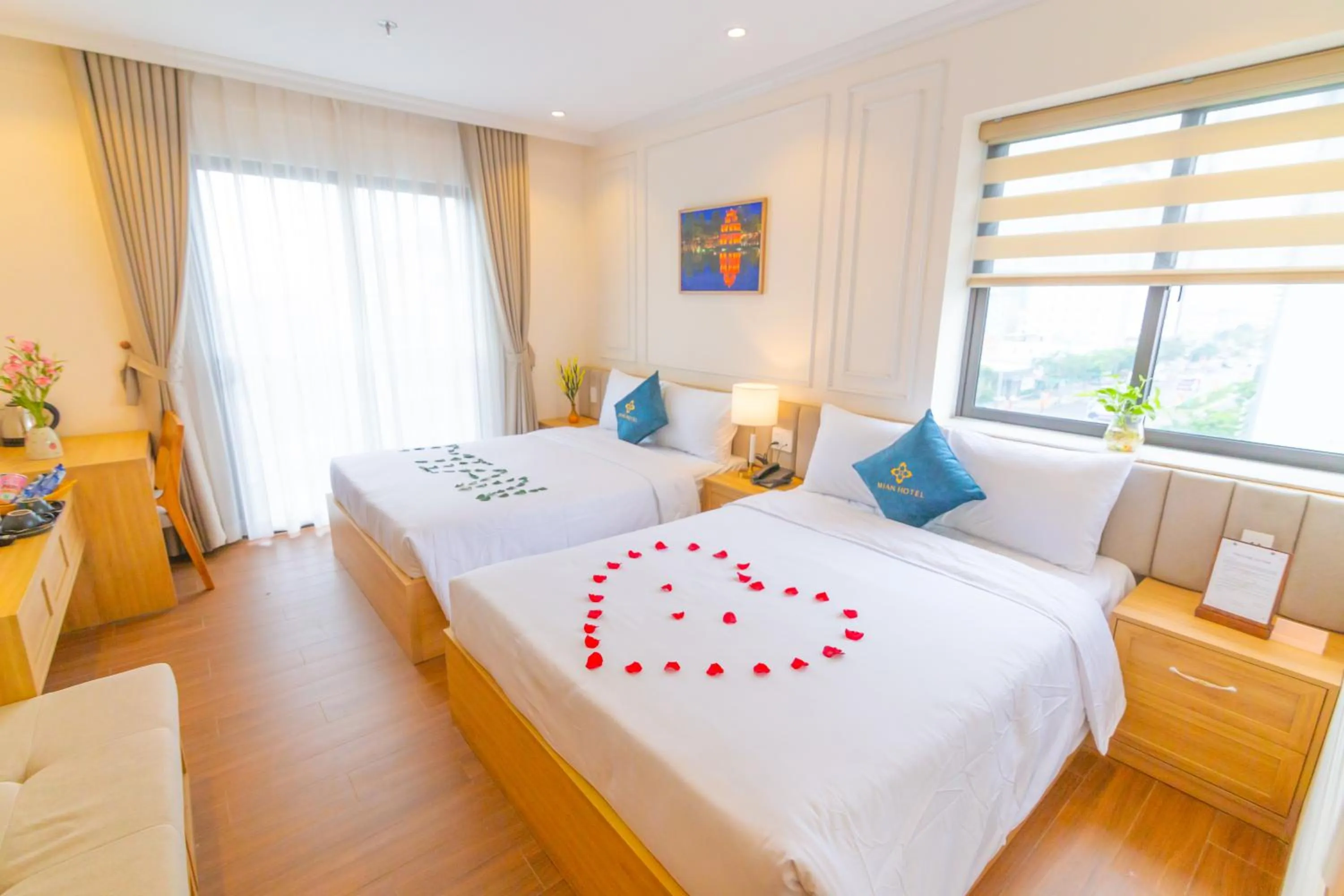 Bed in MiAn Hotel Danang - Infinity Pool