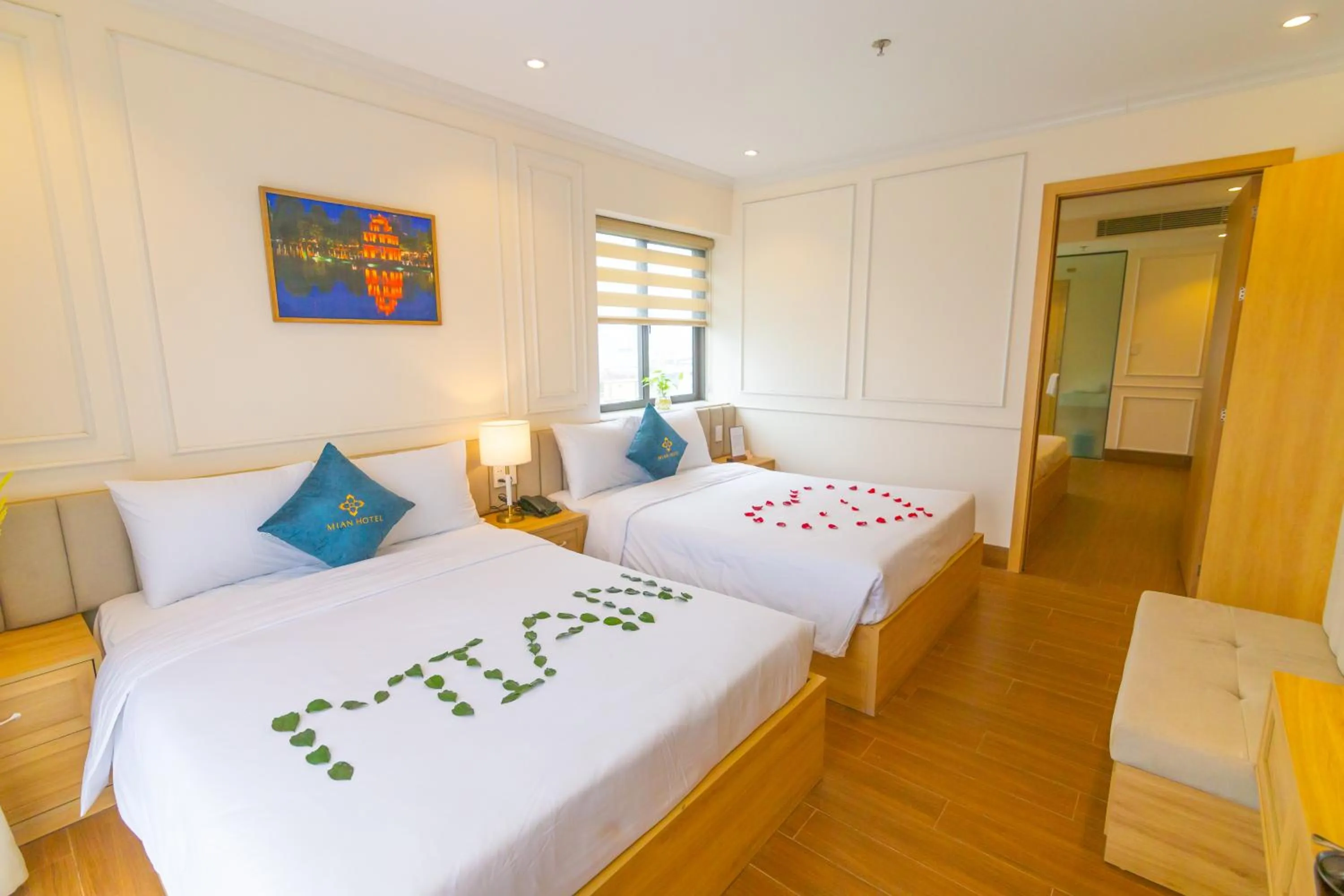 Bed in MiAn Hotel Danang - Infinity Pool